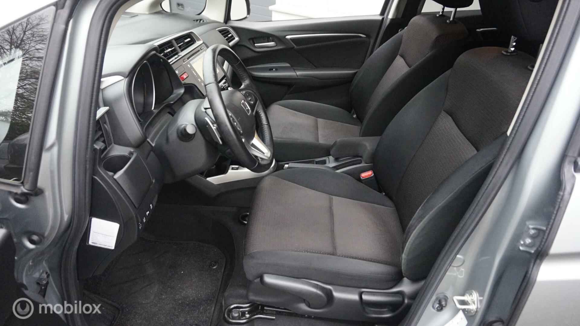 Honda Jazz 1.3 i-VTEC Elegance Automaat | Navigatie | ParkSens V+A | Climate Control - 11/40