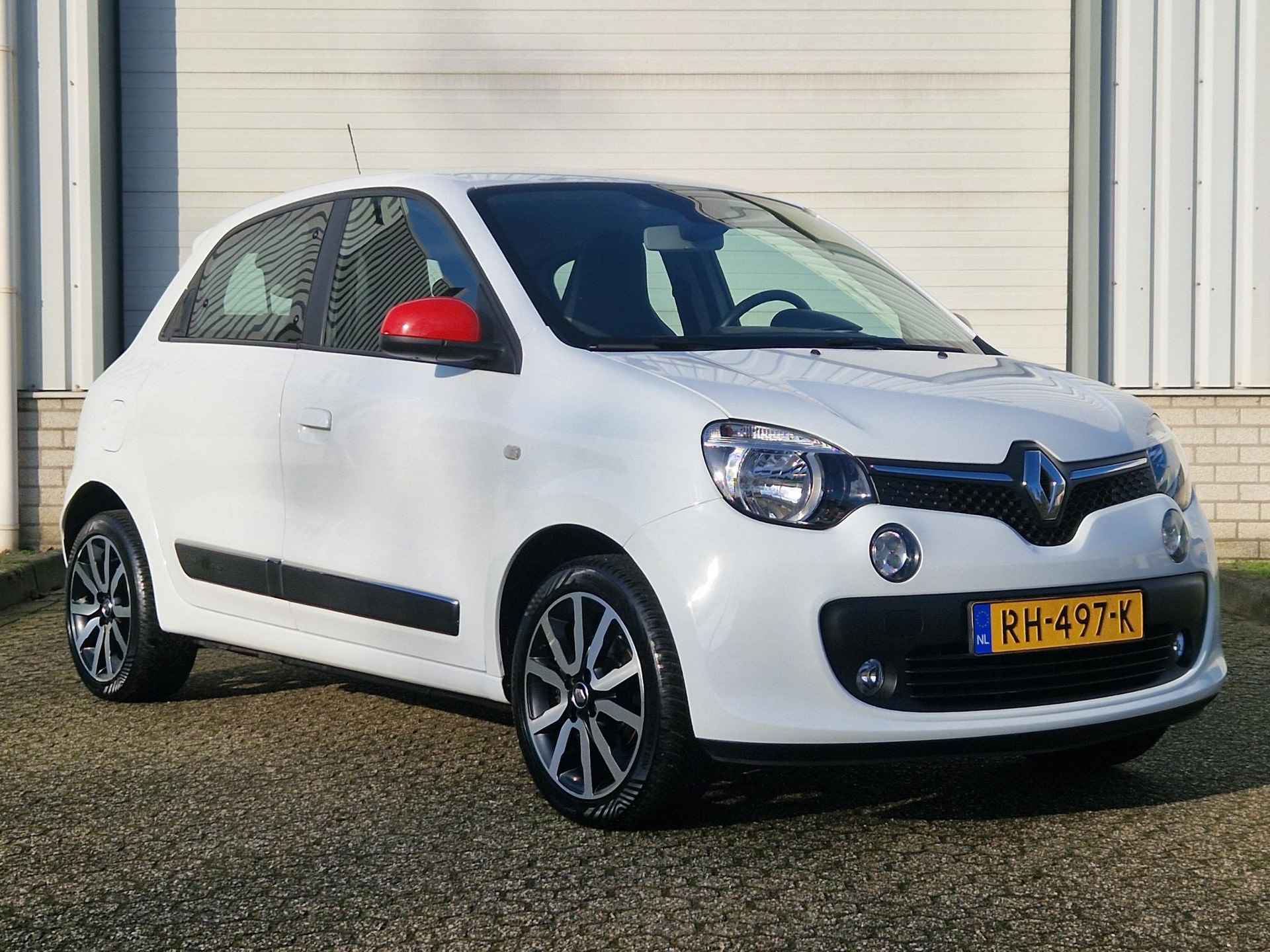 Renault Twingo 1.0 SCe Intens Automaat / Volledig Onderhouden / All Season Banden / Apple Carplay / Android Auto / Navigatie / Achterruitrijcamera / - 20/34