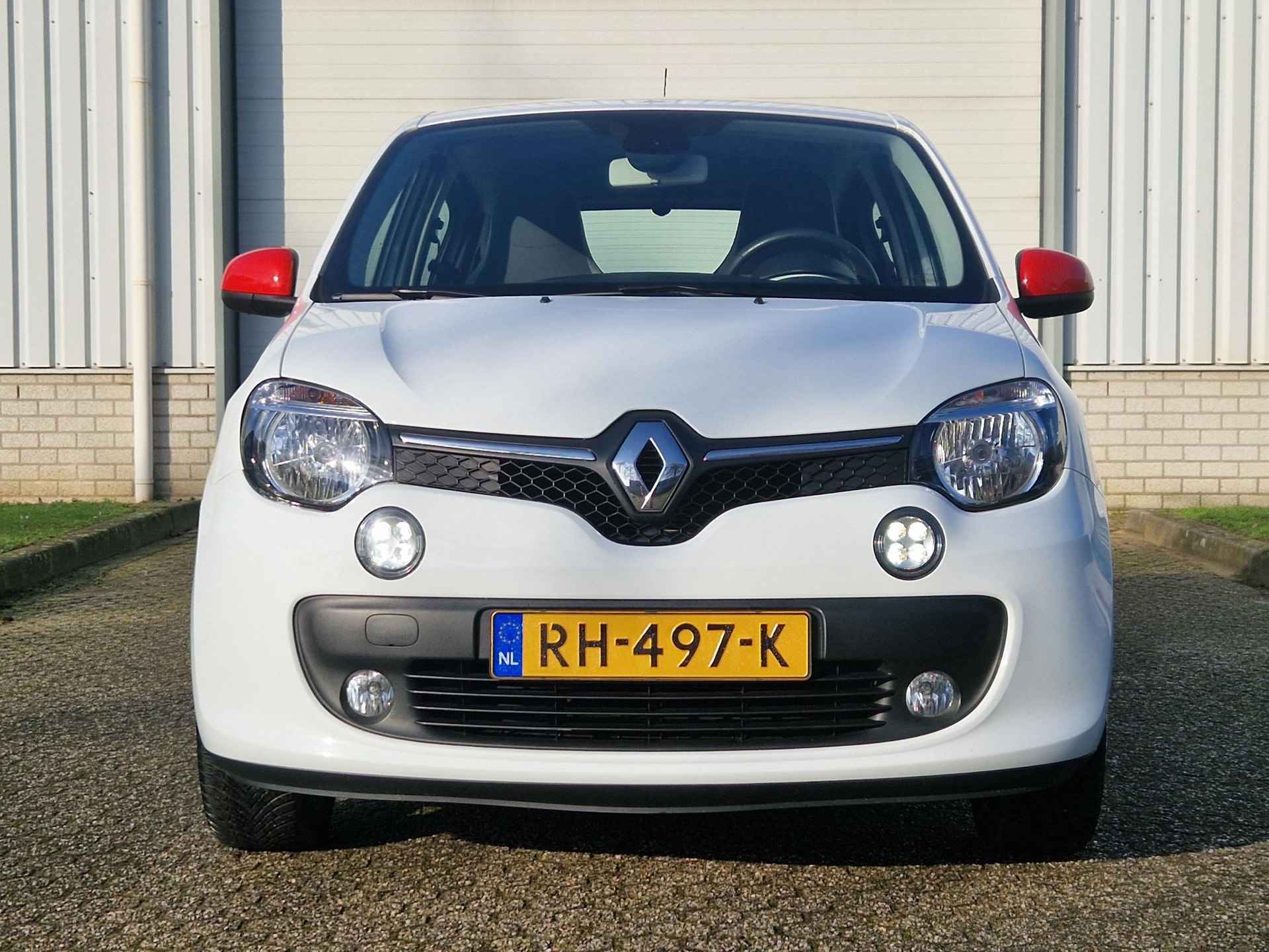 Renault Twingo 1.0 SCe Intens Automaat / Volledig Onderhouden / All Season Banden / Apple Carplay / Android Auto / Navigatie / Achterruitrijcamera / - 25/34