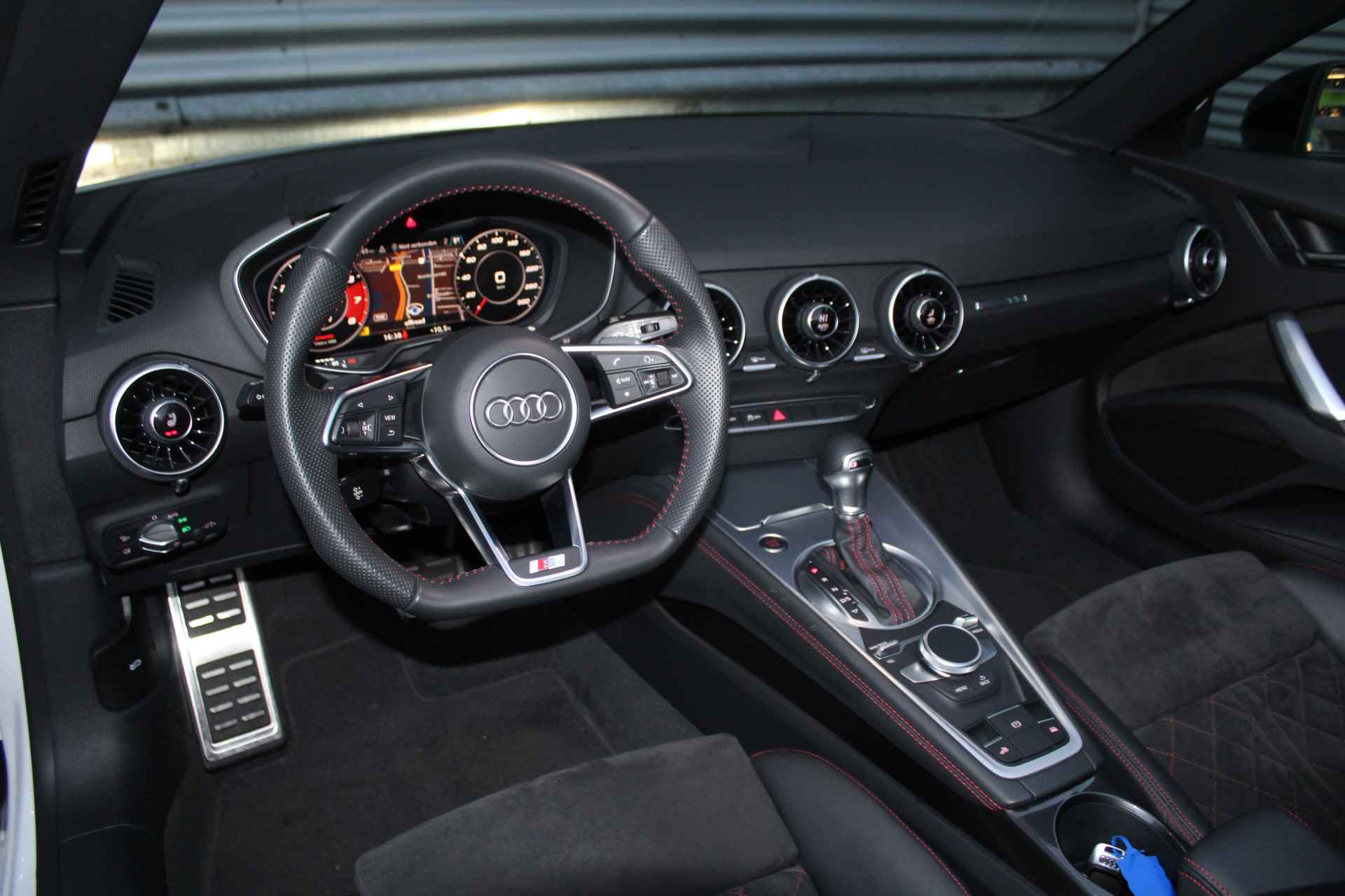 Audi TT Roadster 40 TFSI 198pk Pro Line S Competition Automaat Clima Cruise Navi Dig. Cockpit B&O 20"LMV Stoelverwarming - 15/35