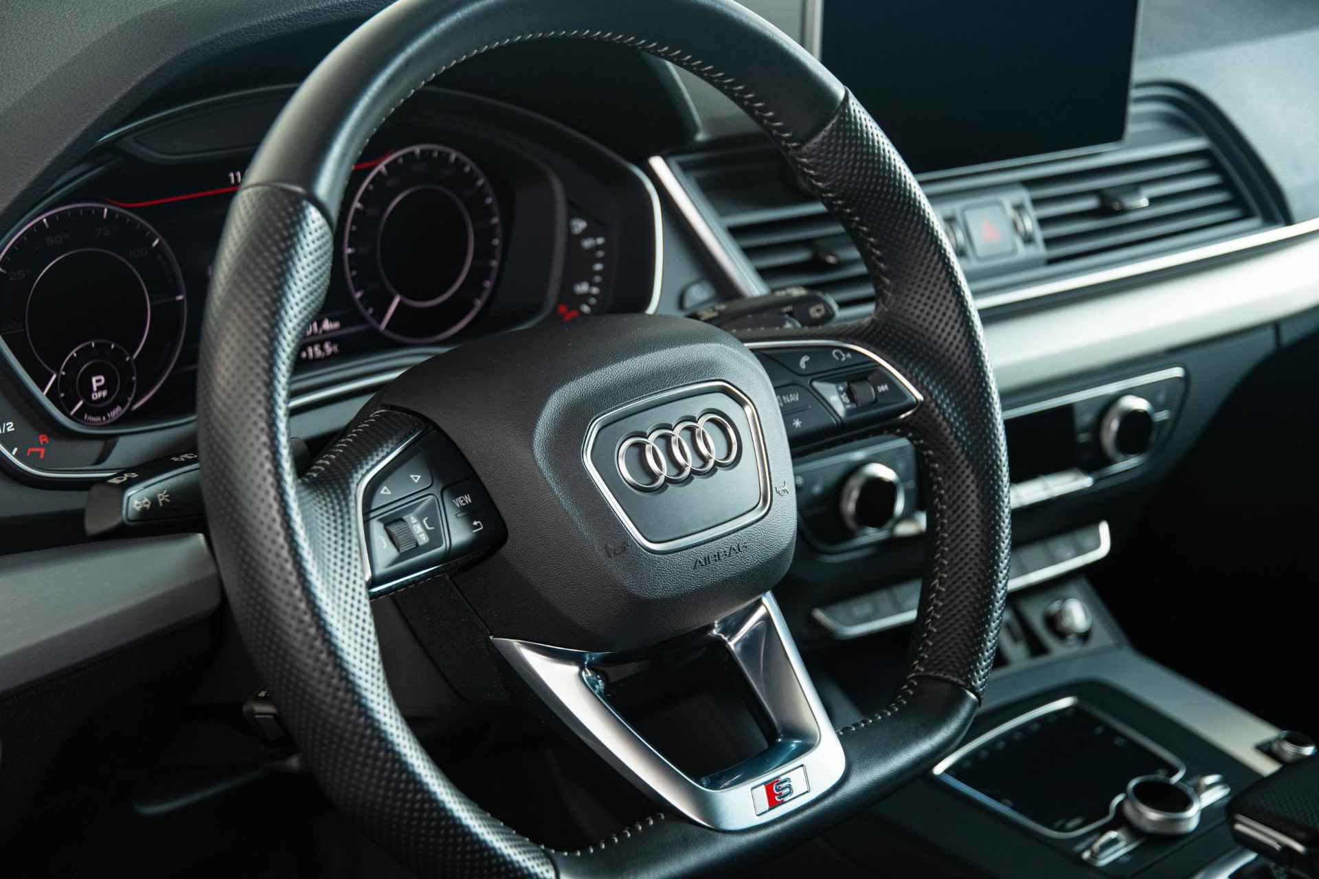 Audi Q5 50 TFSI e quattro S edition Panoramadak - Comfortsleutel - Matrix LED Koplampen - Assistentiepakket City en Parking - Cruise Control - 12/52