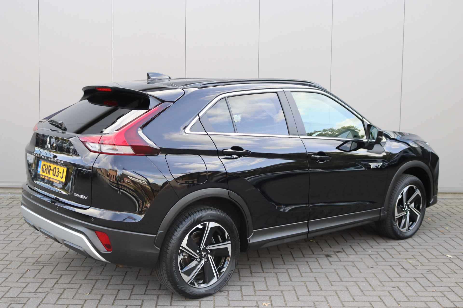 Mitsubishi Eclipse Cross 2.4 PHEV Intense+ 1500KG-trekgewicht/Navigatie/Head-up/Winter-pack/Standkachel - 5/34