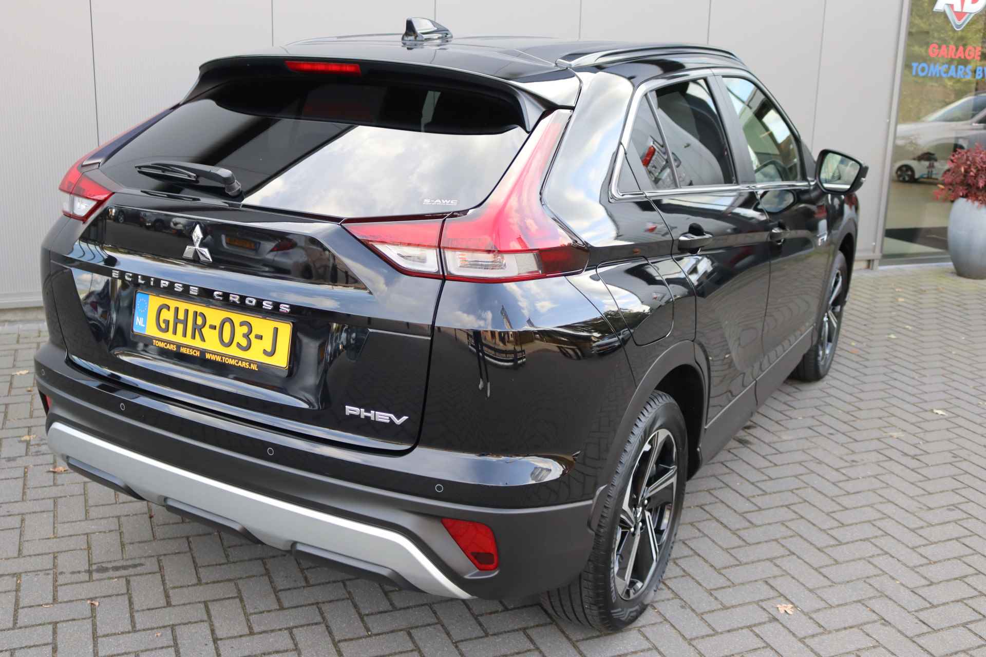 Mitsubishi Eclipse Cross 2.4 PHEV Intense+ 1500KG-trekgewicht/Navigatie/Head-up/Winter-pack/Standkachel - 11/34