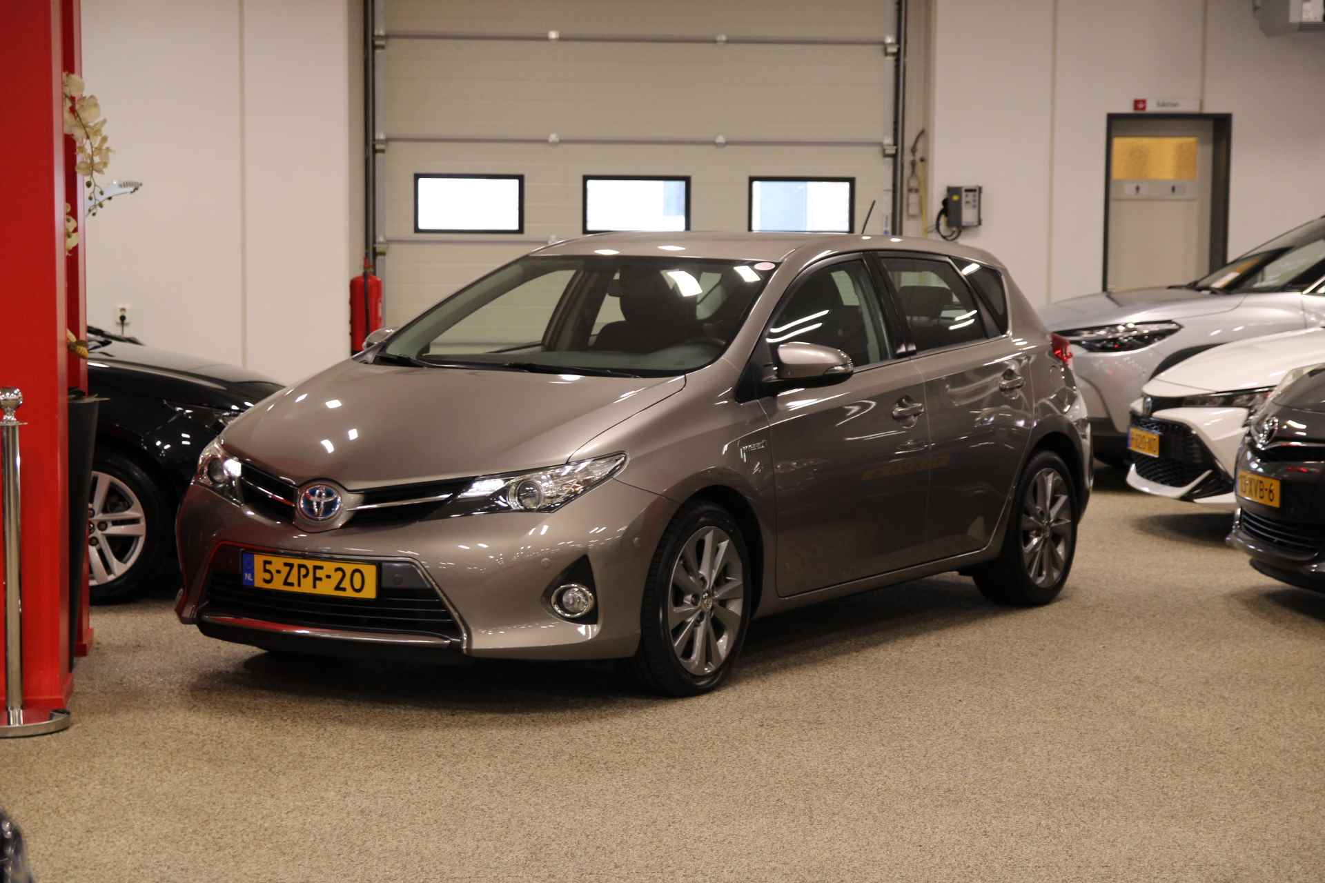 Toyota Auris 1.8 Hybrid Dynamic + Navi + PDC - 8/39