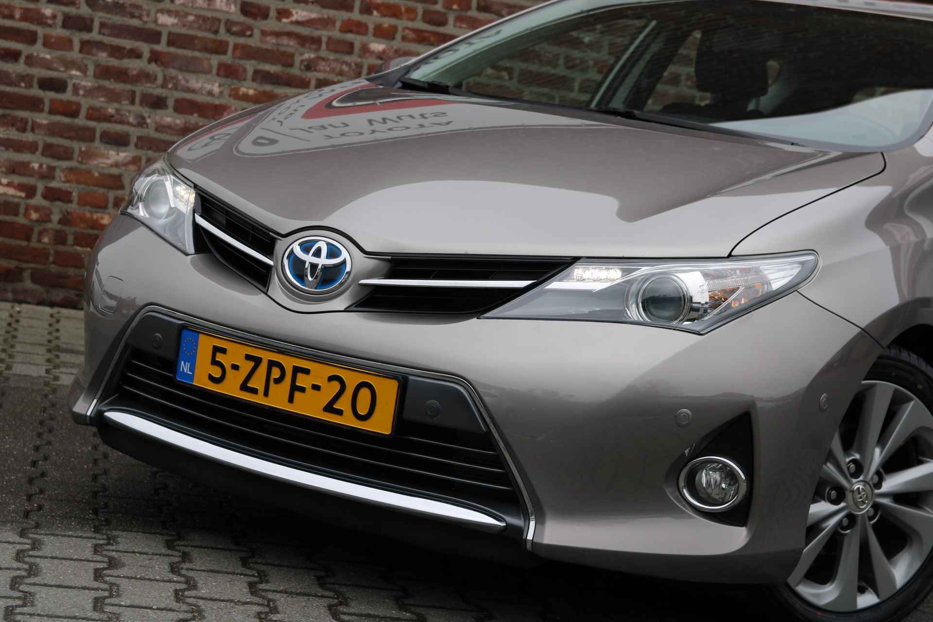 Toyota Auris 1.8 Hybrid Dynamic + Navi + PDC - 20/39