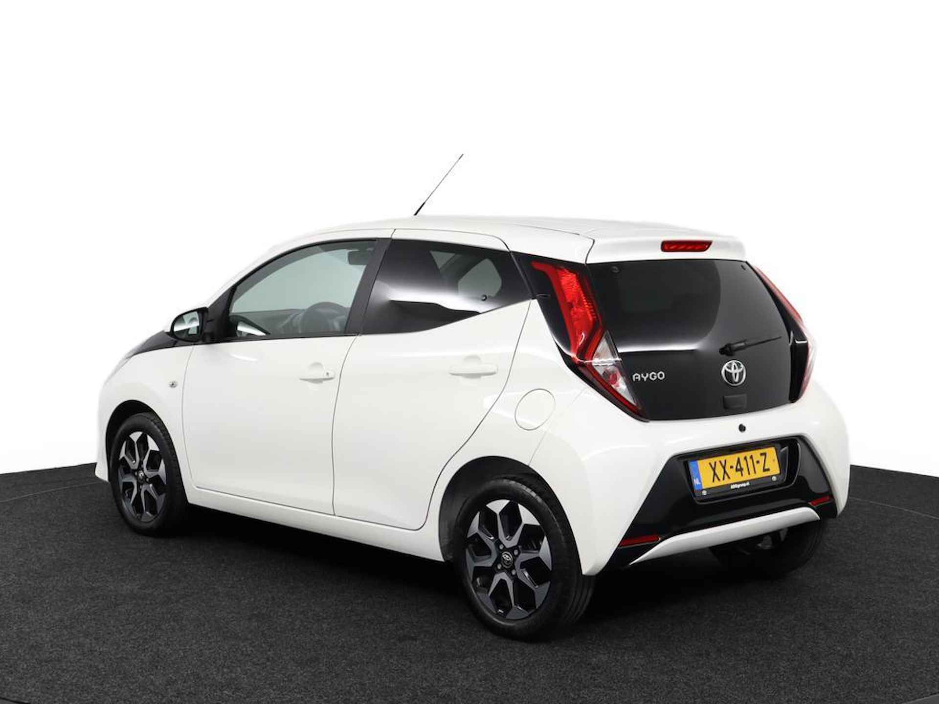 Toyota Aygo 1.0 VVT-i x-joy | Airconditioning | Centrale deurvergrendeling op afstand | NAP | - 12/49