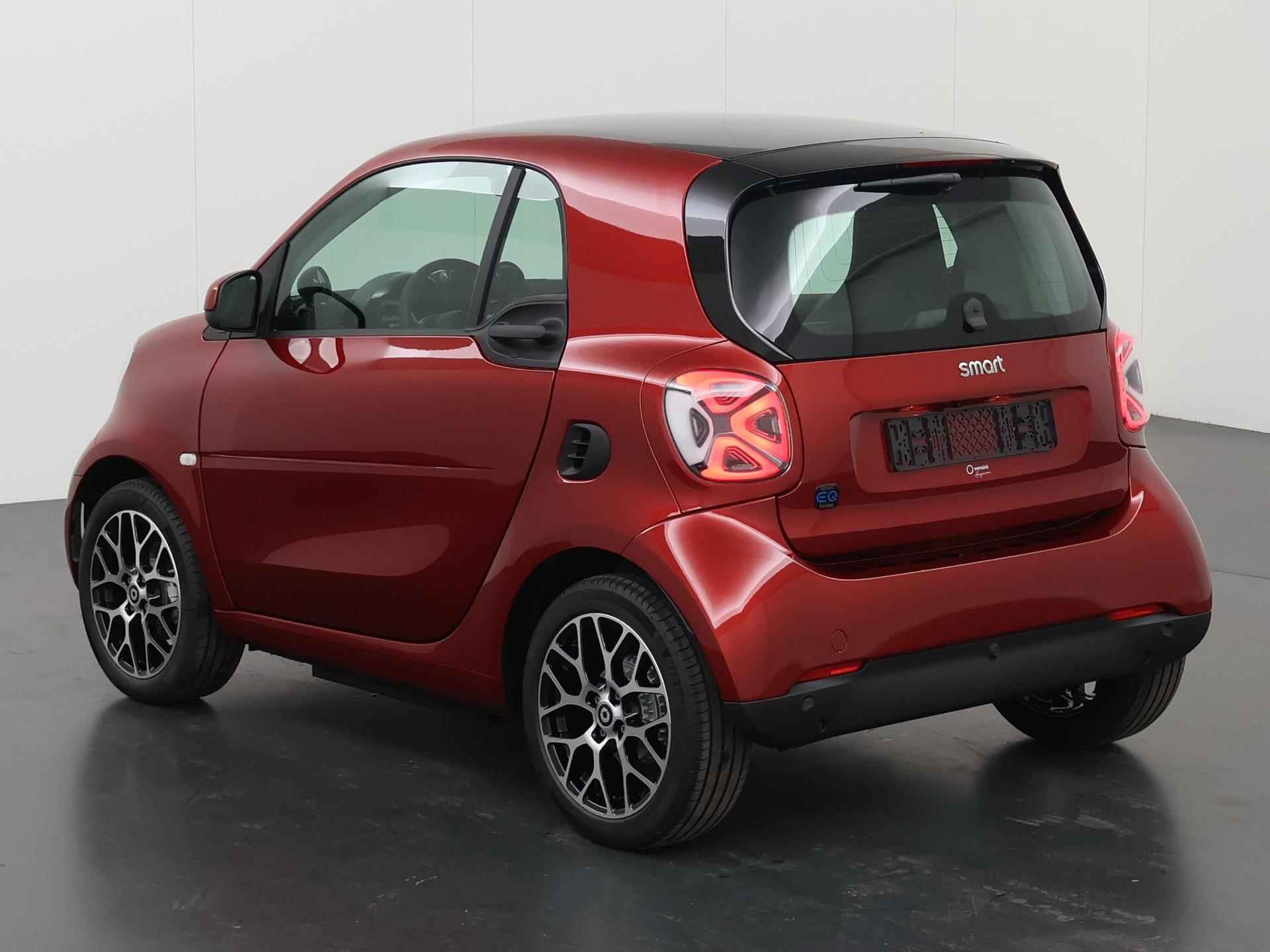 Smart fortwo EQ comfort plus EQ Comfort PLUS | Bodypanels in carmine RED (metallic) - 23/38