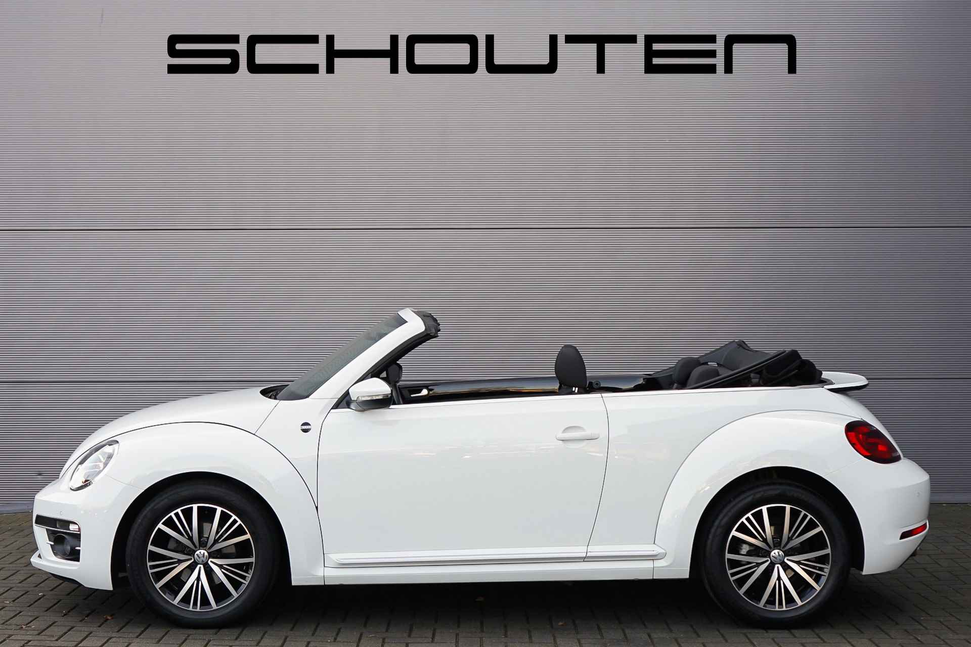 Volkswagen Beetle Cabriolet 1.2 TSI Design Aut Navi CarPlay Stoelverw - 15/45