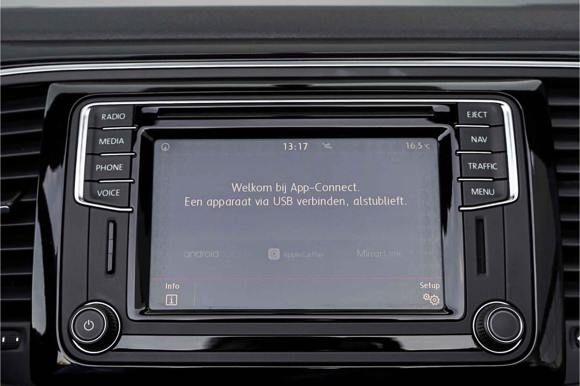 Volkswagen Beetle Cabriolet 1.2 TSI Design Aut Navi CarPlay Stoelverw - 34/45