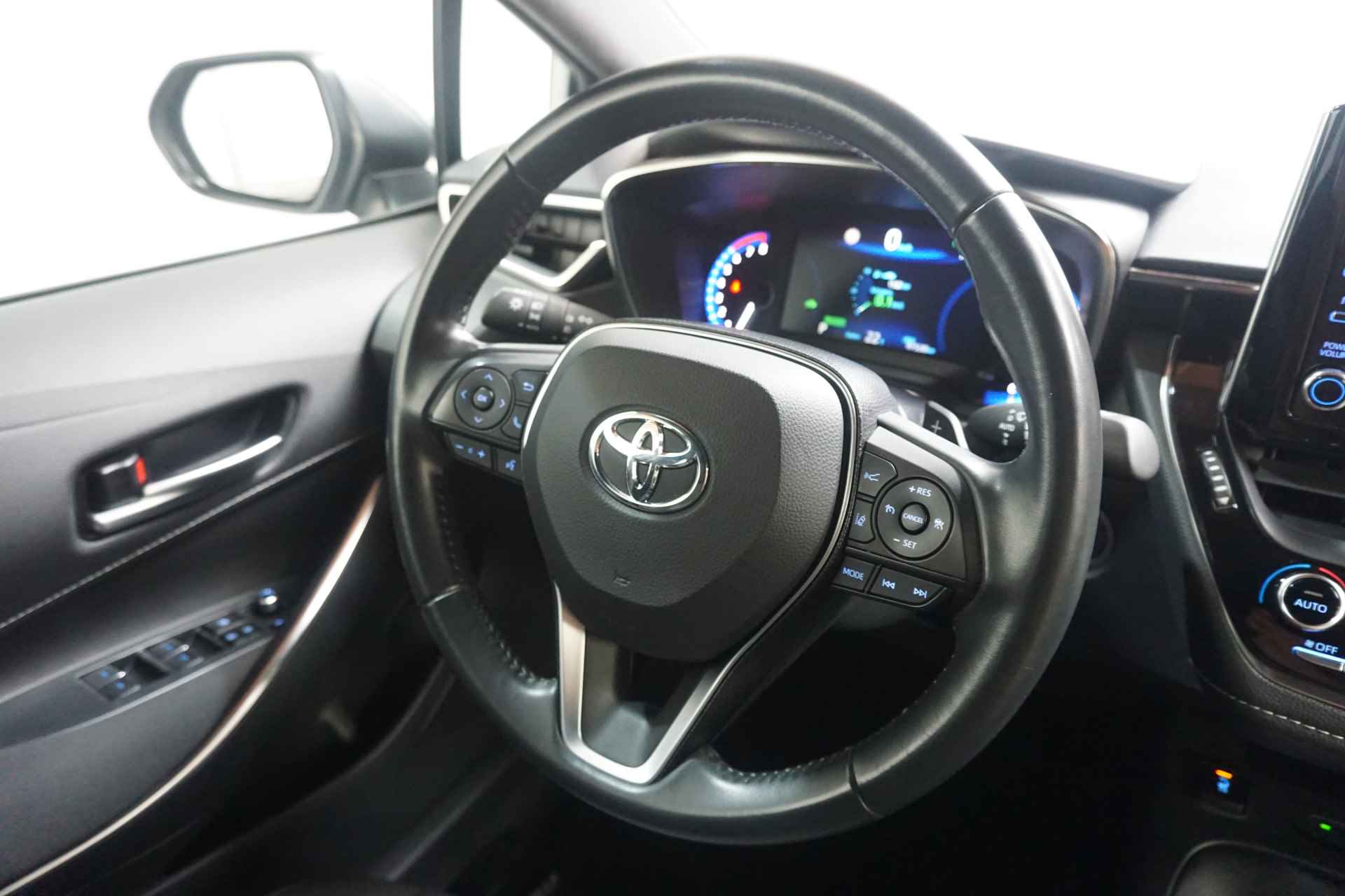 Toyota Corolla Touring Sports 2.0 Hybrid Business Plus | Trekhaak | Navi | Stoelverwarming | - 14/28