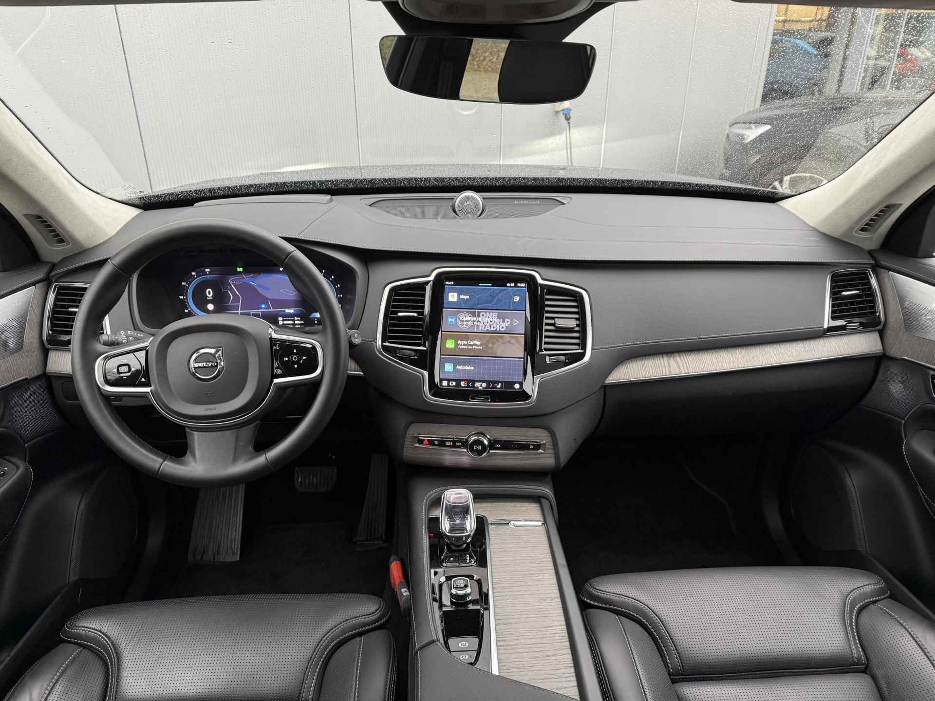 Volvo XC90 T8 AUT8 456PK Ultimate Bright, Luchtvering, Trekhaak, 360 Graden Camera, Massagefunctie In Voorstoelen, Gelaagde Zijruit, Bowers & Wilkins Audio, Panorama Dak, Electronic Climate Control, Navigatiesysteem, Parkeersensoren, Draadloze Telefoonoplader - 4/37