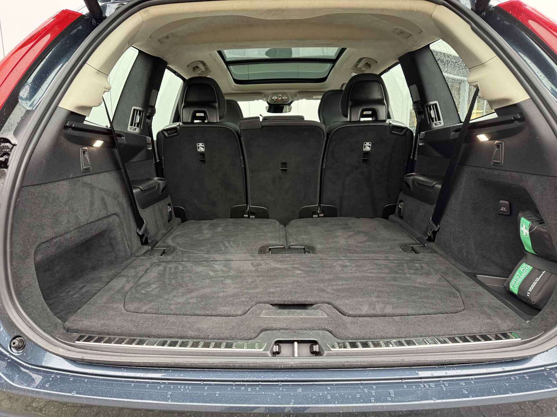 Volvo XC90 T8 AUT8 456PK Ultimate Bright, Luchtvering, Trekhaak, 360 Graden Camera, Massagefunctie In Voorstoelen, Gelaagde Zijruit, Bowers & Wilkins Audio, Panorama Dak, Electronic Climate Control, Navigatiesysteem, Parkeersensoren, Draadloze Telefoonoplader - 21/37