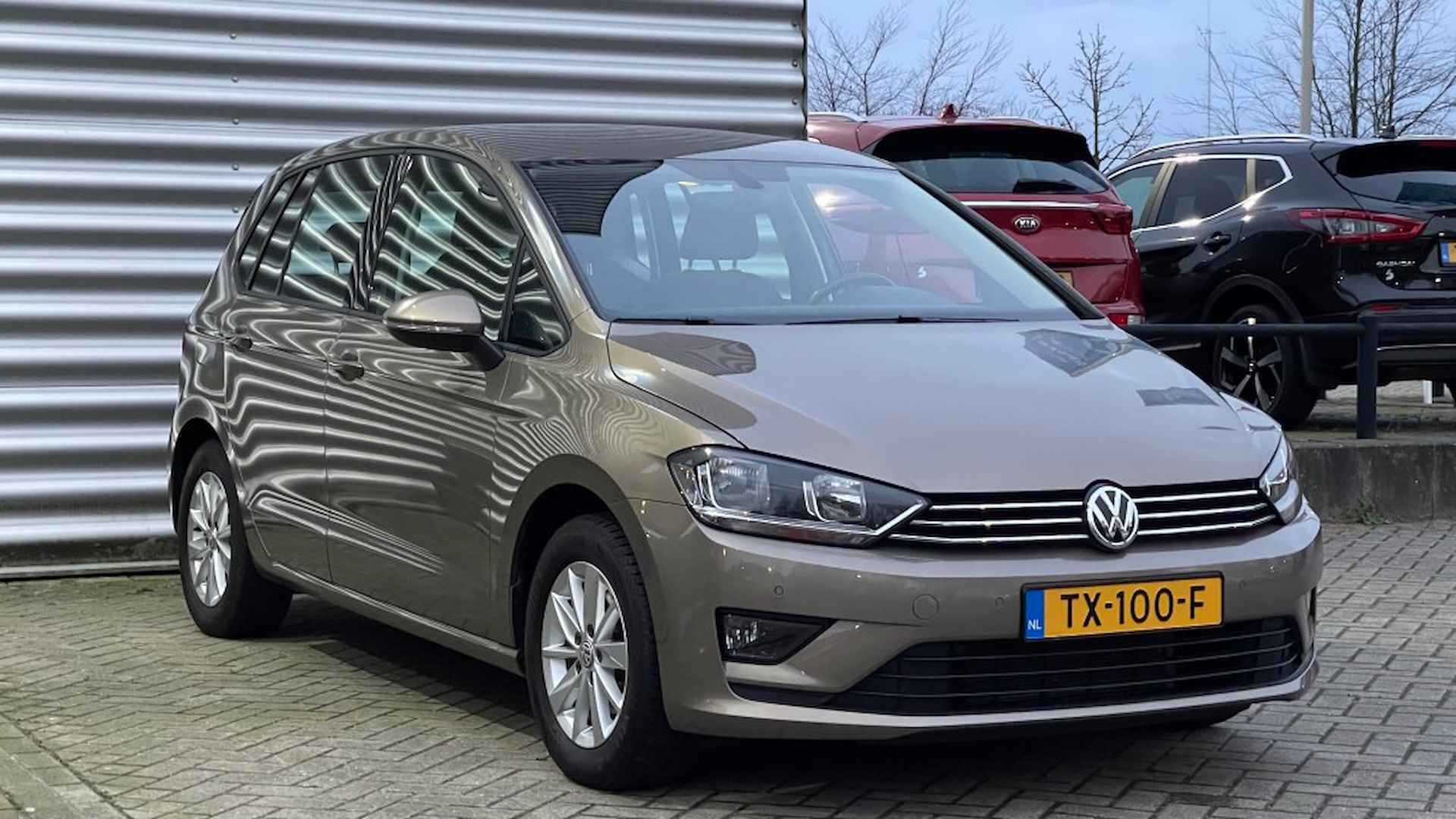 VOLKSWAGEN Golf Sportsvan 1.2 TSI Highline Airco Trekhaak Massagestoel Cruise Stoelverwarm - 10/31