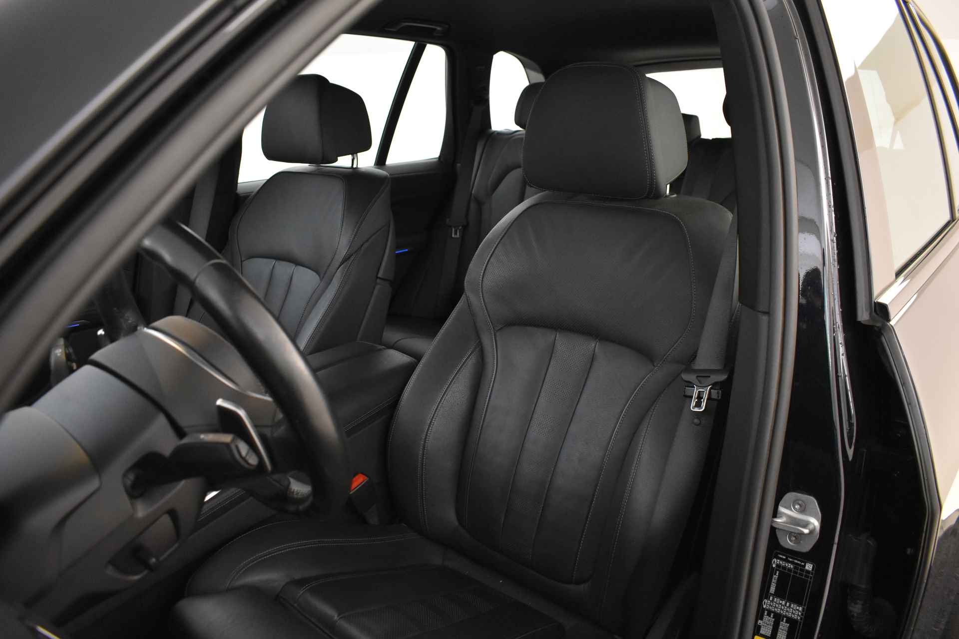 BMW X5 xDrive45e High Executive M Sport Automaat / Trekhaak / Laserlight / Parking Assistant Plus / Adaptief onderstel / Comfortstoelen / Live Cockpit Professional - 14/55