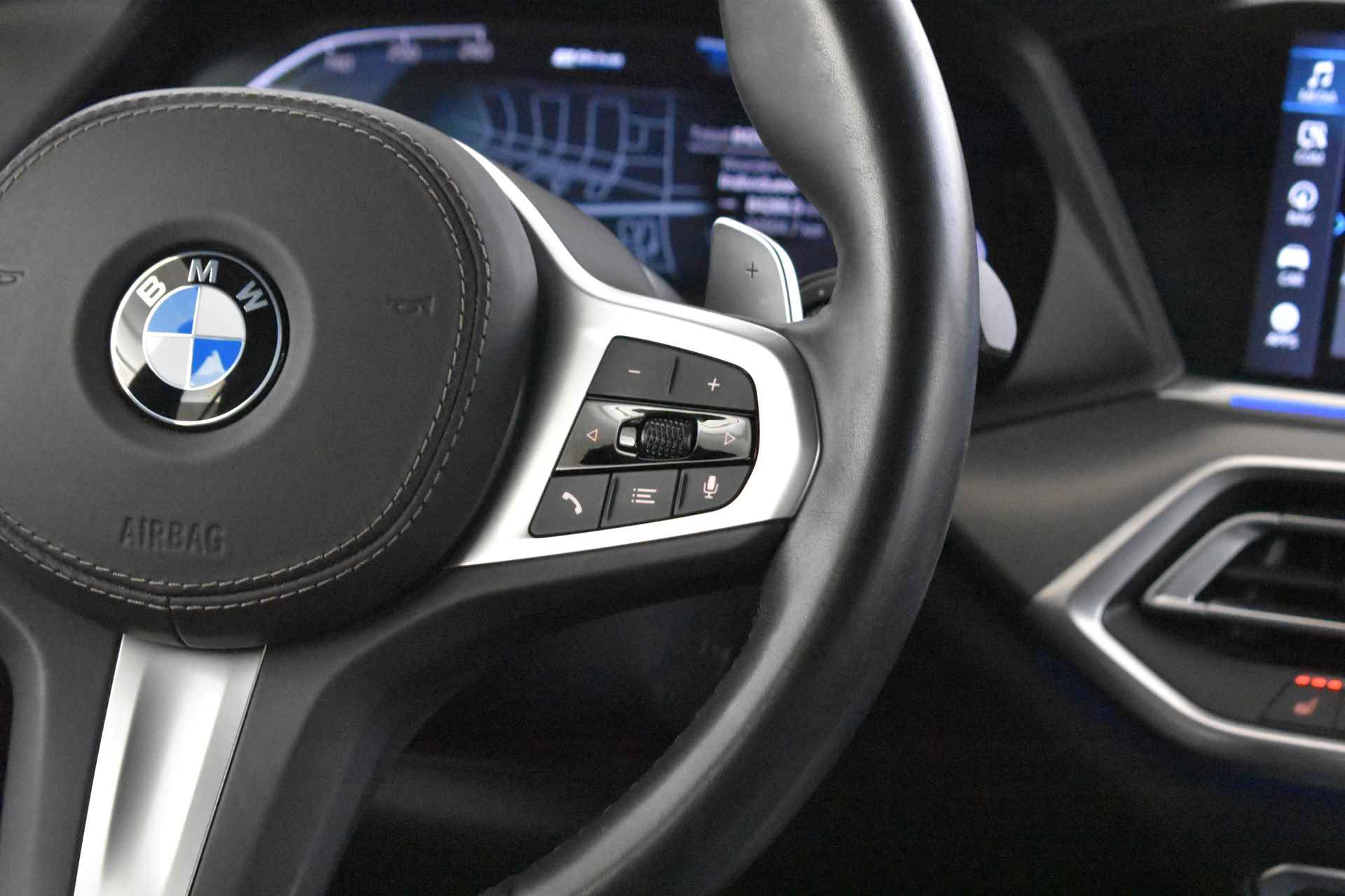 BMW X5 xDrive45e High Executive M Sport Automaat / Trekhaak / Laserlight / Parking Assistant Plus / Adaptief onderstel / Comfortstoelen / Live Cockpit Professional - 22/55