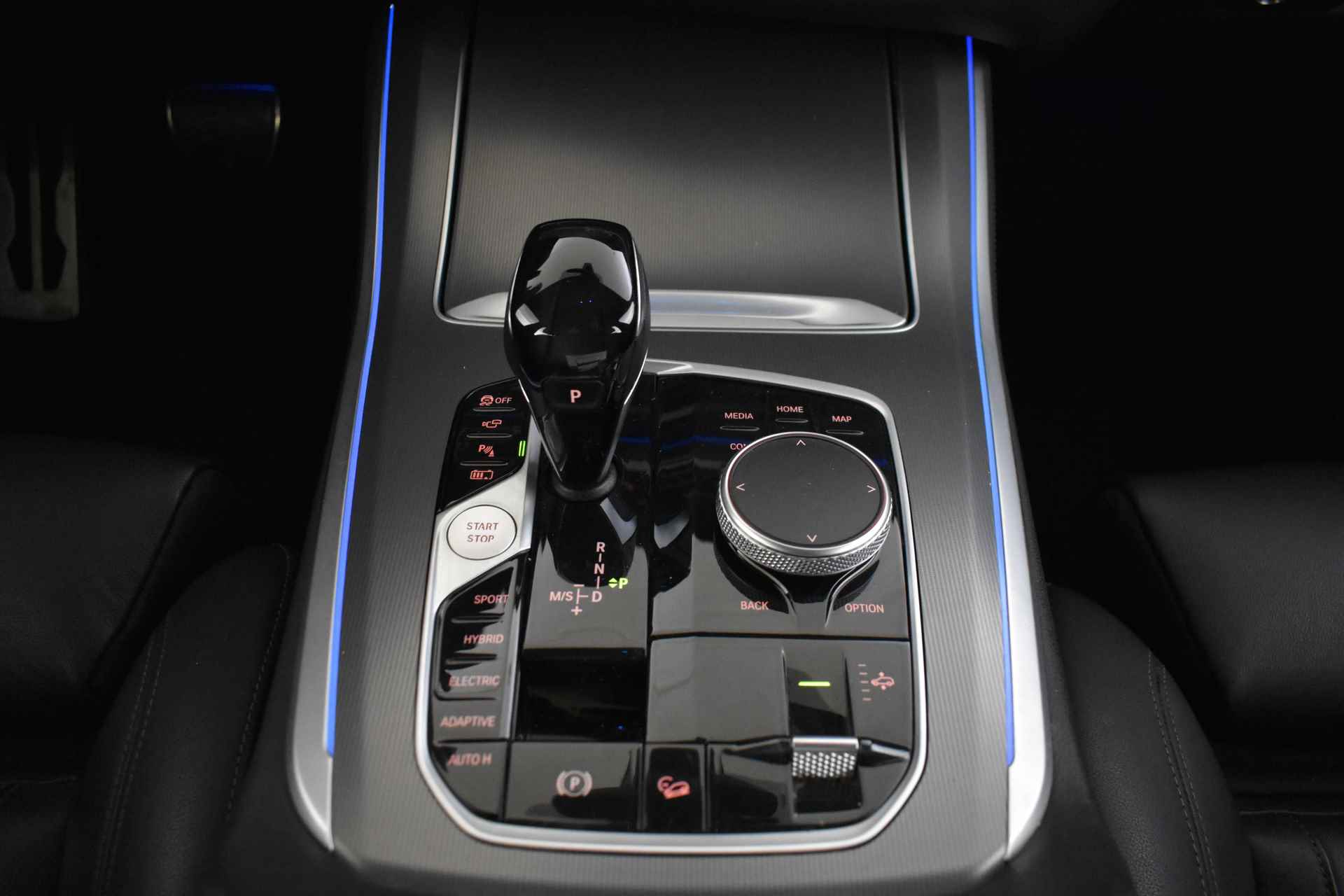 BMW X5 xDrive45e High Executive M Sport Automaat / Trekhaak / Laserlight / Parking Assistant Plus / Adaptief onderstel / Comfortstoelen / Live Cockpit Professional - 27/55