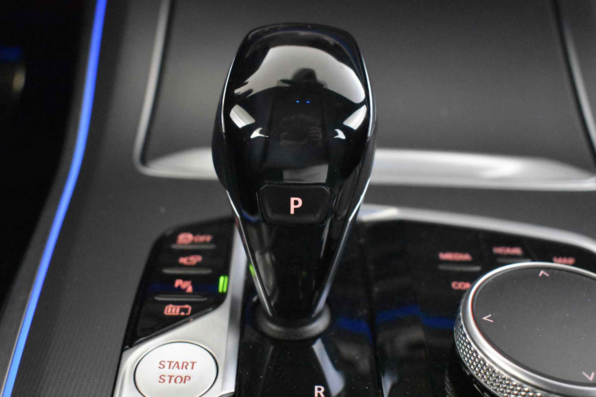 BMW X5 xDrive45e High Executive M Sport Automaat / Trekhaak / Laserlight / Parking Assistant Plus / Adaptief onderstel / Comfortstoelen / Live Cockpit Professional - 28/55