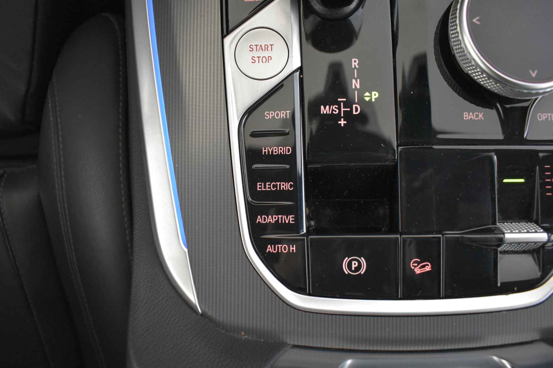 BMW X5 xDrive45e High Executive M Sport Automaat / Trekhaak / Laserlight / Parking Assistant Plus / Adaptief onderstel / Comfortstoelen / Live Cockpit Professional - 30/55