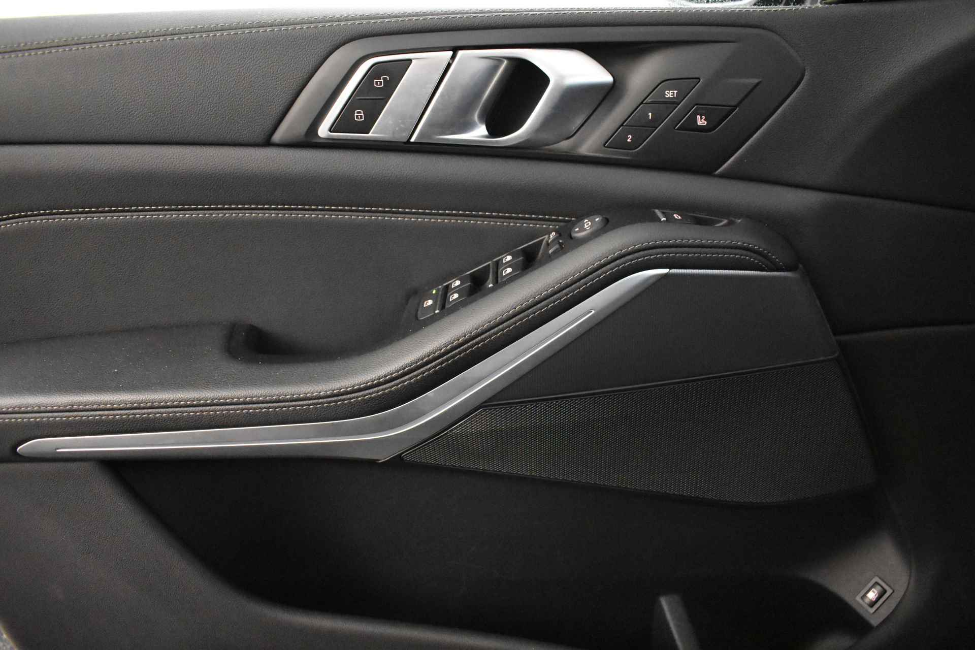 BMW X5 xDrive45e High Executive M Sport Automaat / Trekhaak / Laserlight / Parking Assistant Plus / Adaptief onderstel / Comfortstoelen / Live Cockpit Professional - 34/55