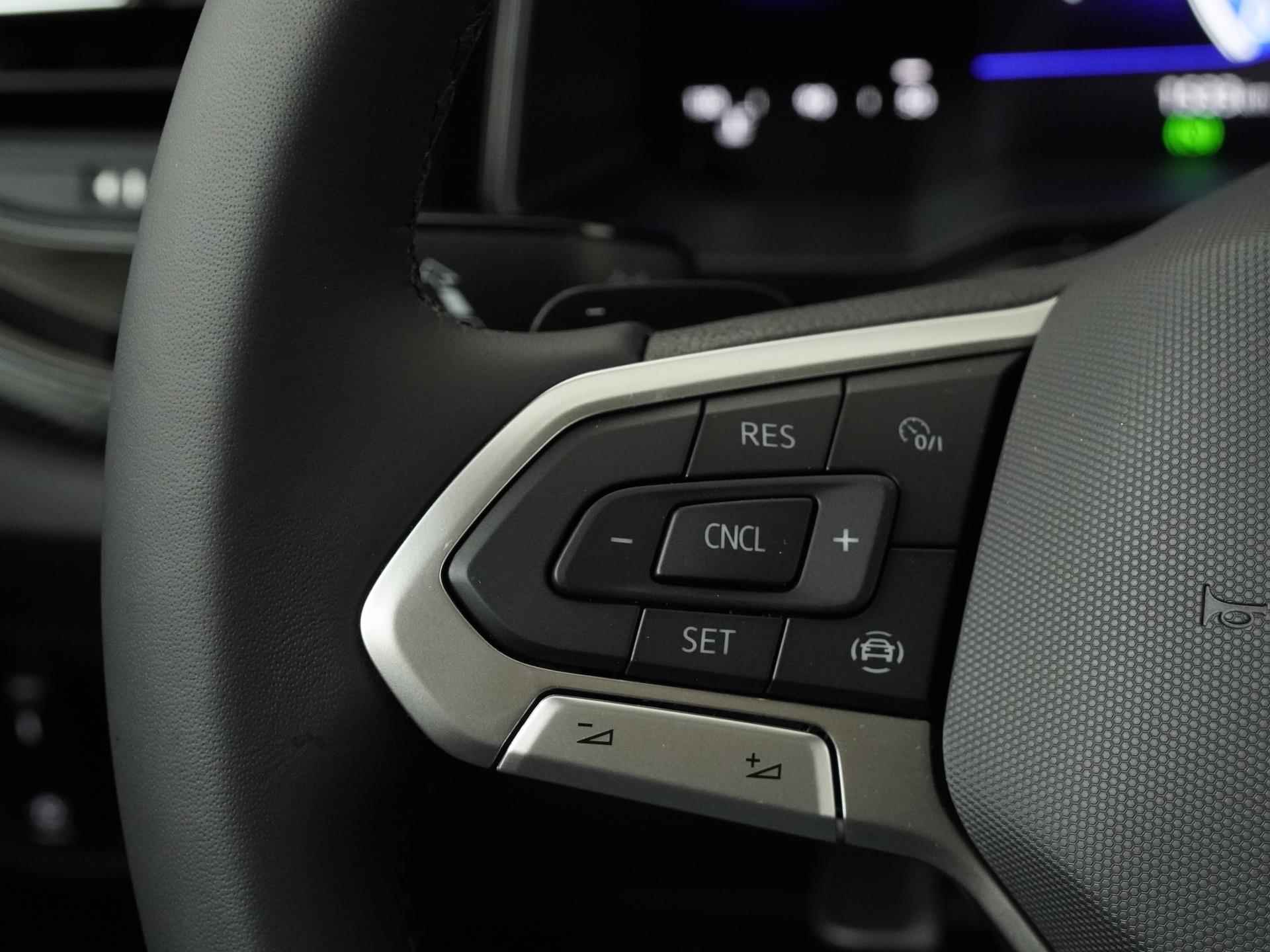 Volkswagen Polo 1.0 TSI Life DSG | Digital Cockpit | Apple Carplay | Camera | 15" | Zondag Open! - 7/36