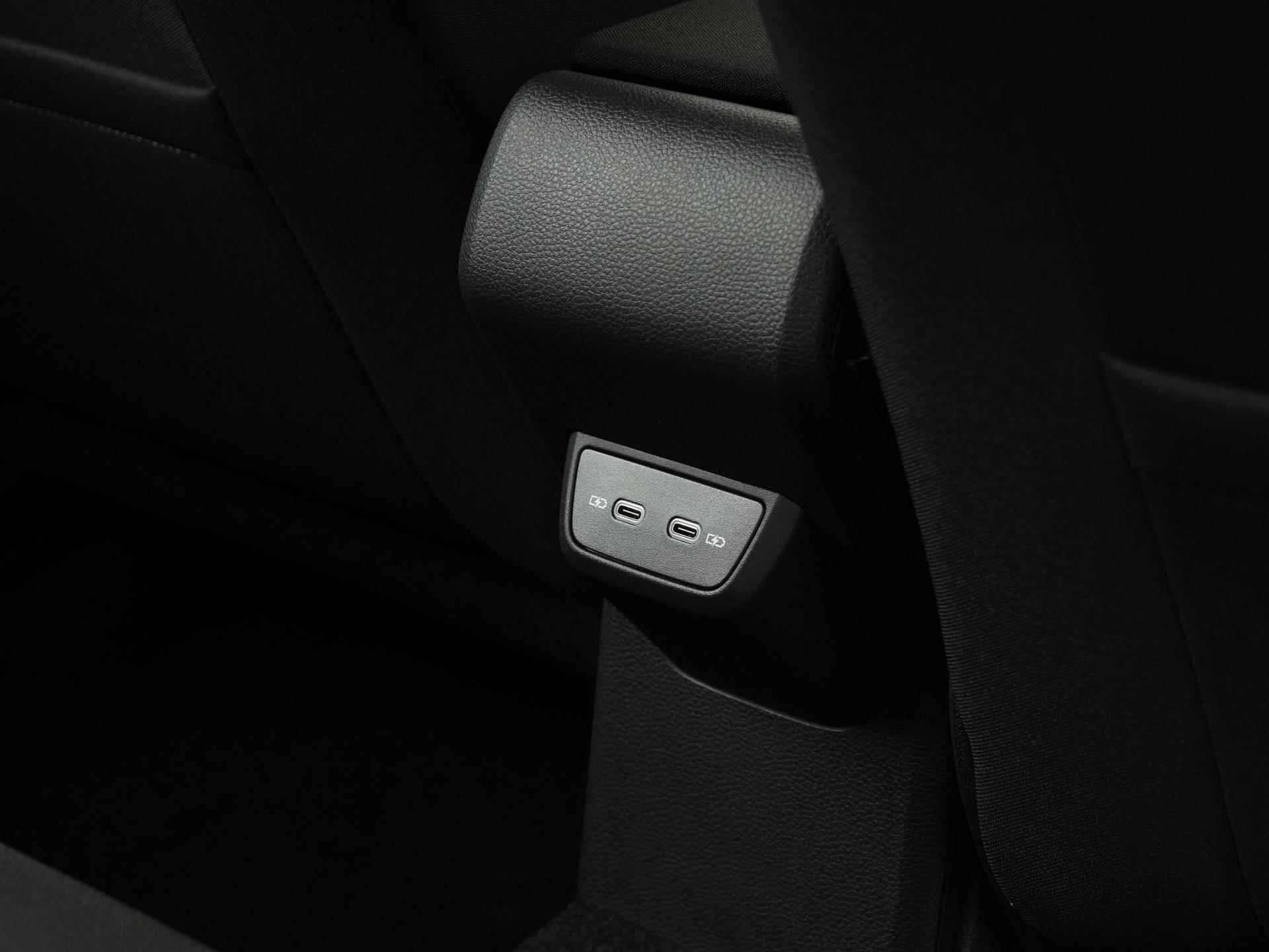 Volkswagen Polo 1.0 TSI Life DSG | Digital Cockpit | Apple Carplay | Camera | 15" | Zondag Open! - 24/36