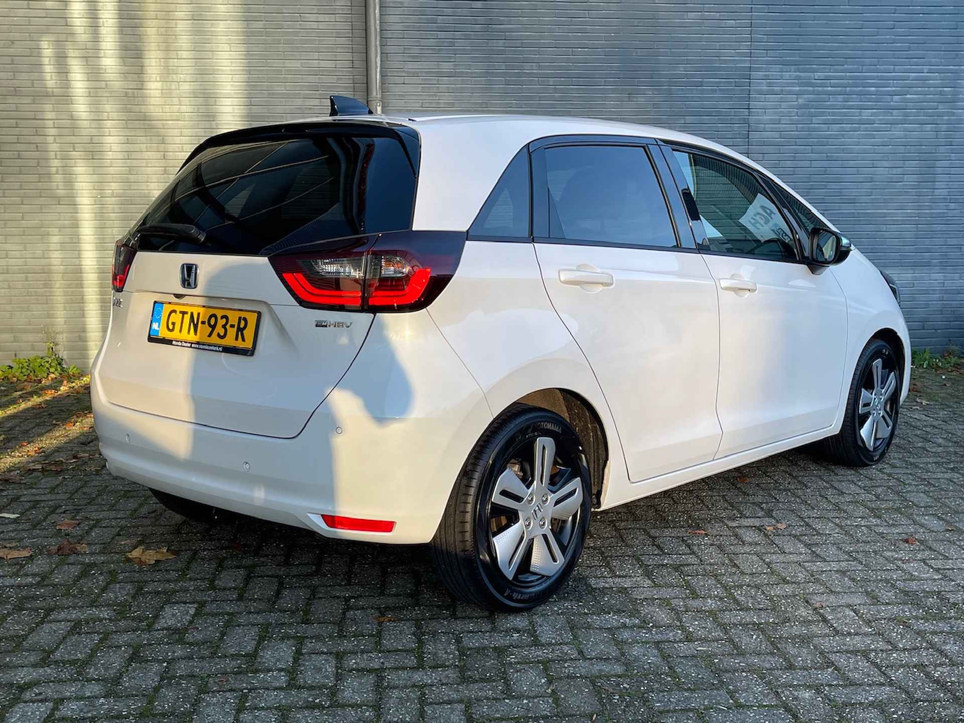 HONDA Jazz 1.5 i-MMD 109pk Hybrid Automaat Executive | Adaptieve Cruisecontrol | Navigatie & Carplay | LED | Blindspot | Stoel&Stuur Verwarming | - 2/32