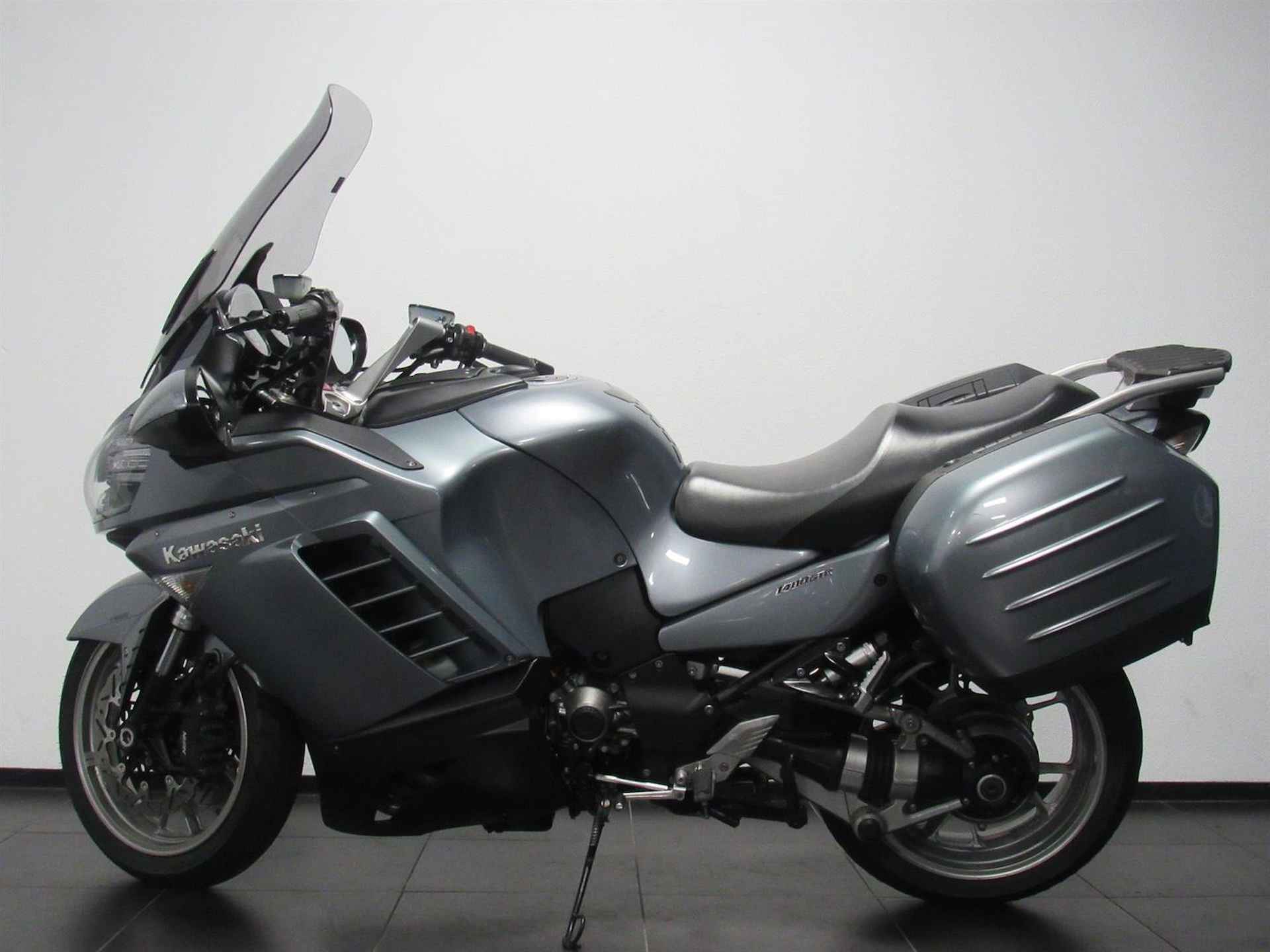 Kawasaki GTR 1400 - 2007 - 4/14