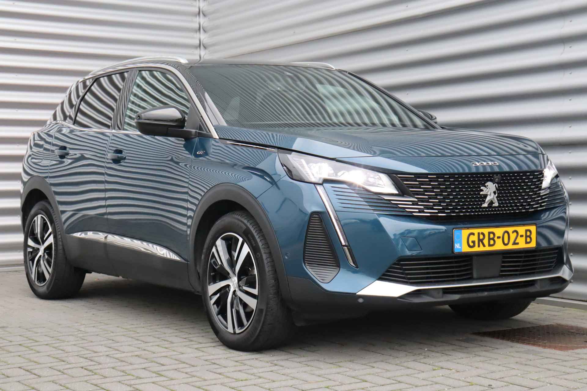 Peugeot 3008 1.6 PURETECH 180PK GT PACK BUSINESS AUTOMAAT / NAVI / LEDER / CLIMA / LED / PDC / 18" LMV / CAMERA / KEYLESS / 1500KG TREKGEWICH - 4/49