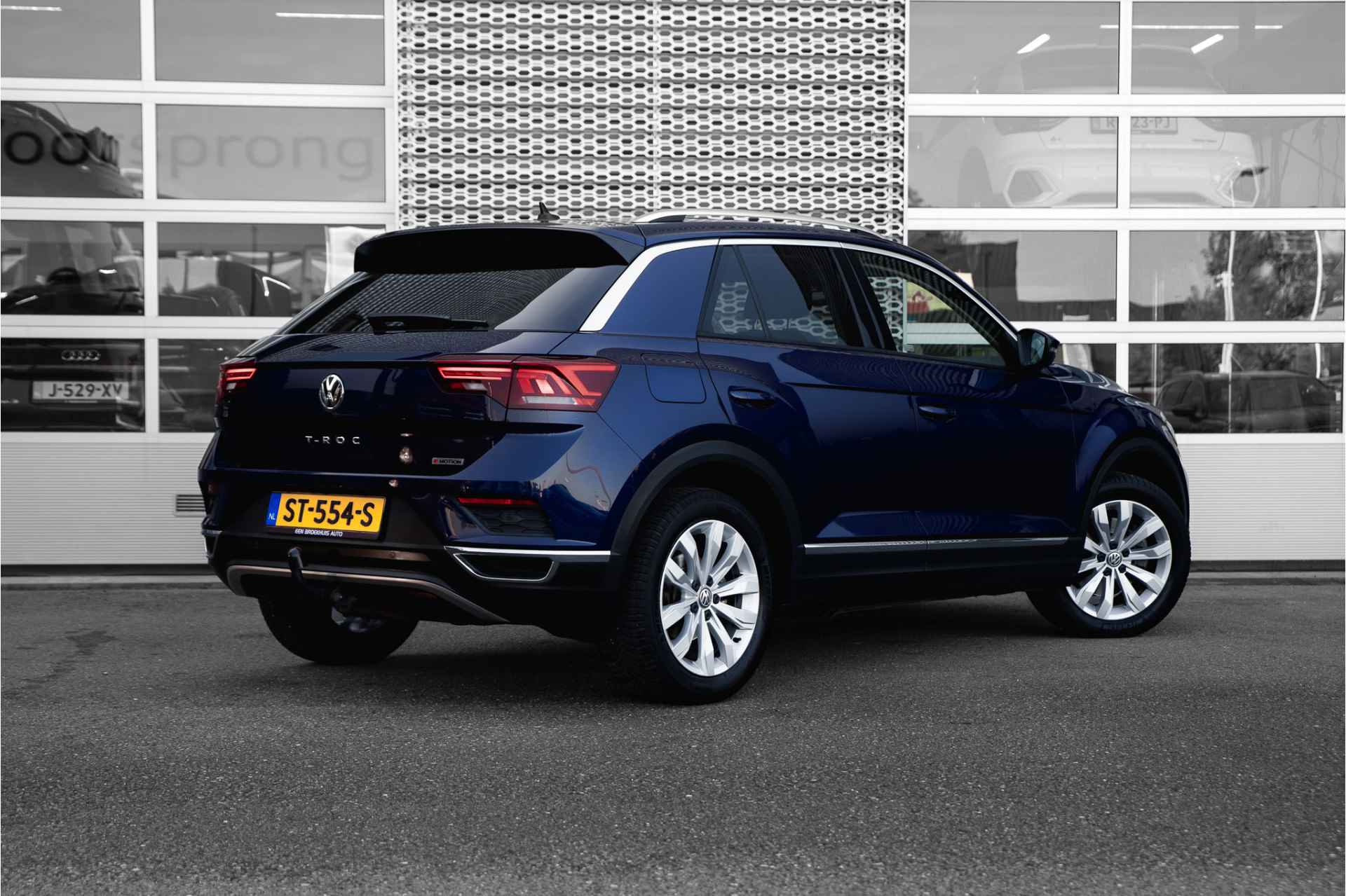 Volkswagen T-Roc Sport 2.0 140 kW / 190 pk TSI DSG 4-Motion | Trekhaak | 1e eigenaar | Camera | - 3/33