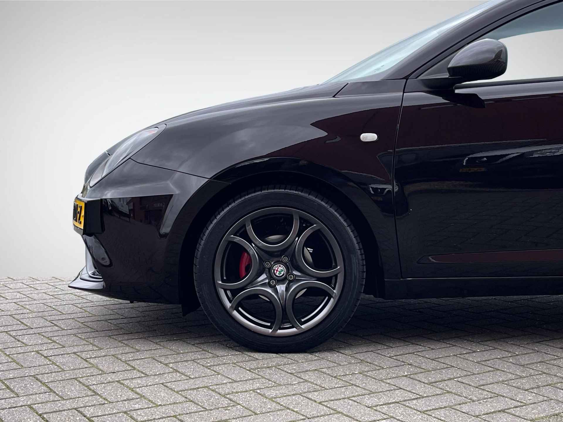 Alfa Romeo MiTo 0.9 TwinAir ECO | Navigatie | Airco | Park. Sensor | Bluetooth Tel. | DAB | Elek. Ramen + Spiegels | Rijklaarprijs! - 8/30