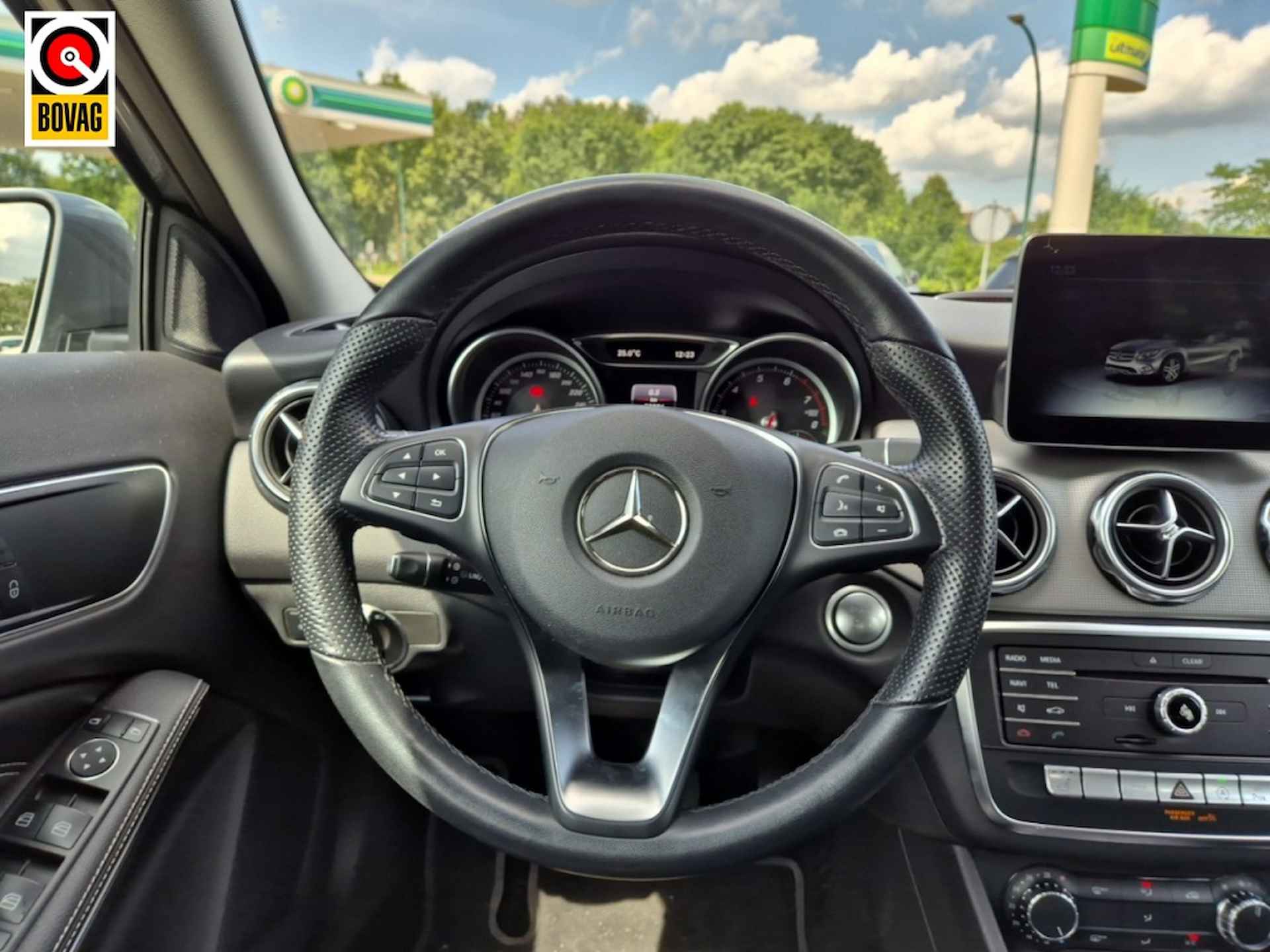 Mercedes-benz GLA-klasse 180 Premium/Navi/LED/Camera/stoelverwarming - 13/35