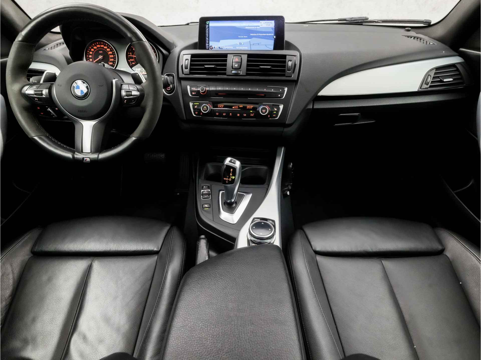 BMW 2 Serie Coupé 220i High Executive 184Pk Automaat (SCHUIFDAK, GROOT NAVI, ALCANTARA SPORTSTUUR, NAP, STOELVERWARMING, LEDEREN SPORTSTOELEN, XENON, ZWART HEMEL, CRUISE, NIEUWE APK, NIEUWSTAAT) - 6/34