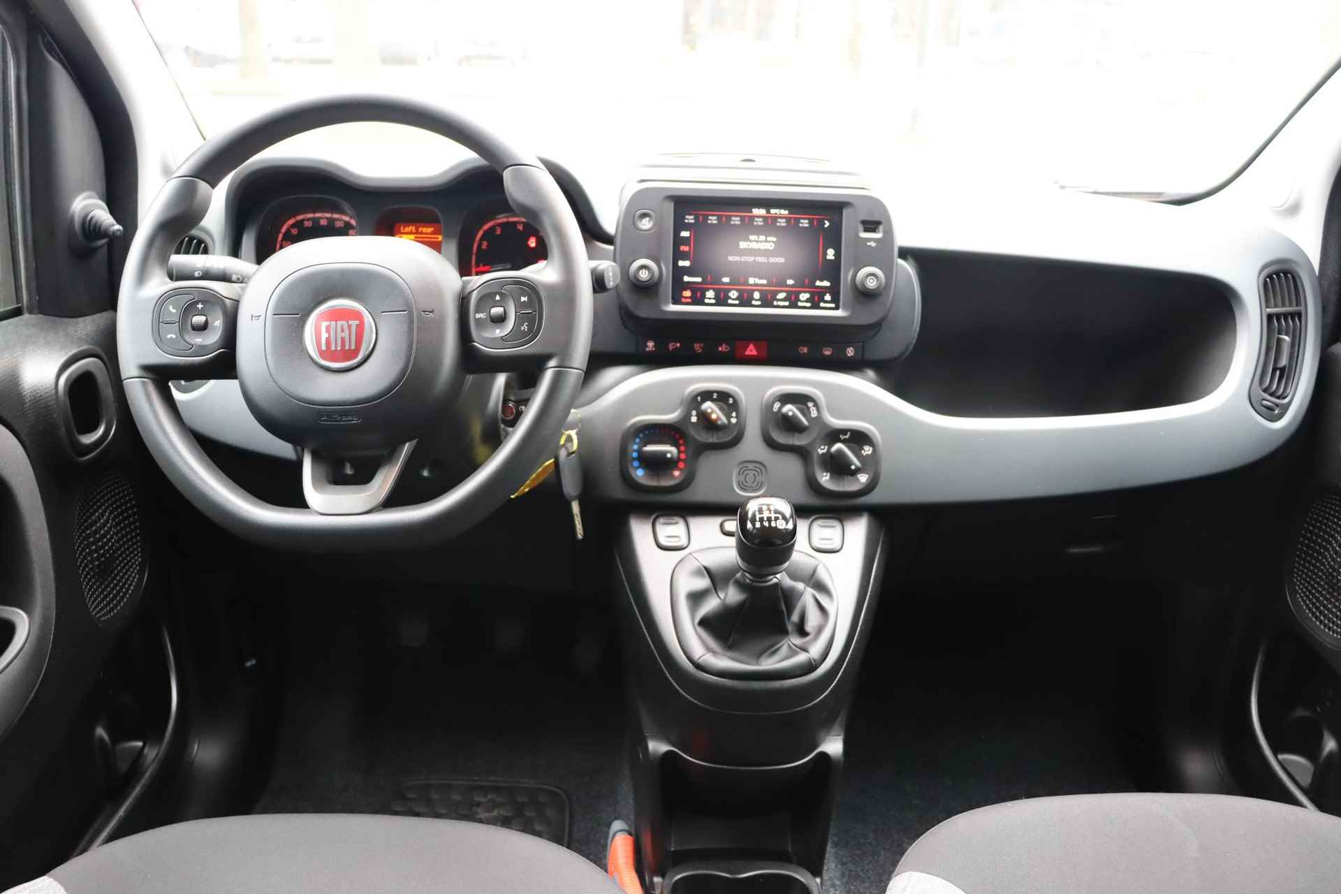 Fiat Panda 1.0 Hybrid City Life / 5-Zits / Airconditioning / - 12/32