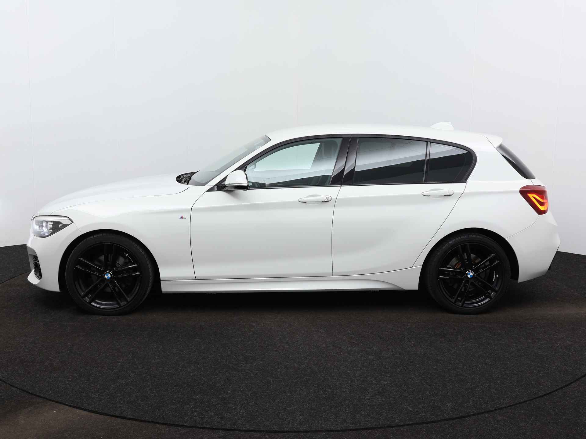 BMW 1-serie 120i Edition M-Sport Shadow High Executive Leder, Stoelverwarming - 8/23