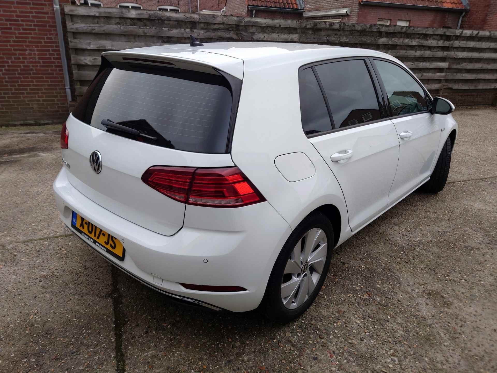 Volkswagen E-Golf E-DITION, Stoelverwarming, Apple carplay, Adaptive cruise control, Dealer onderhouden - 5/23