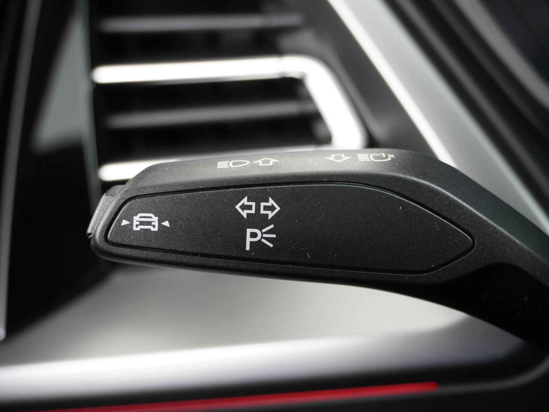 Audi Q4 e-tron 35 Launch edition S LINE 58 kWh PANO | LEDER | ELEK. STOEL - 28/49