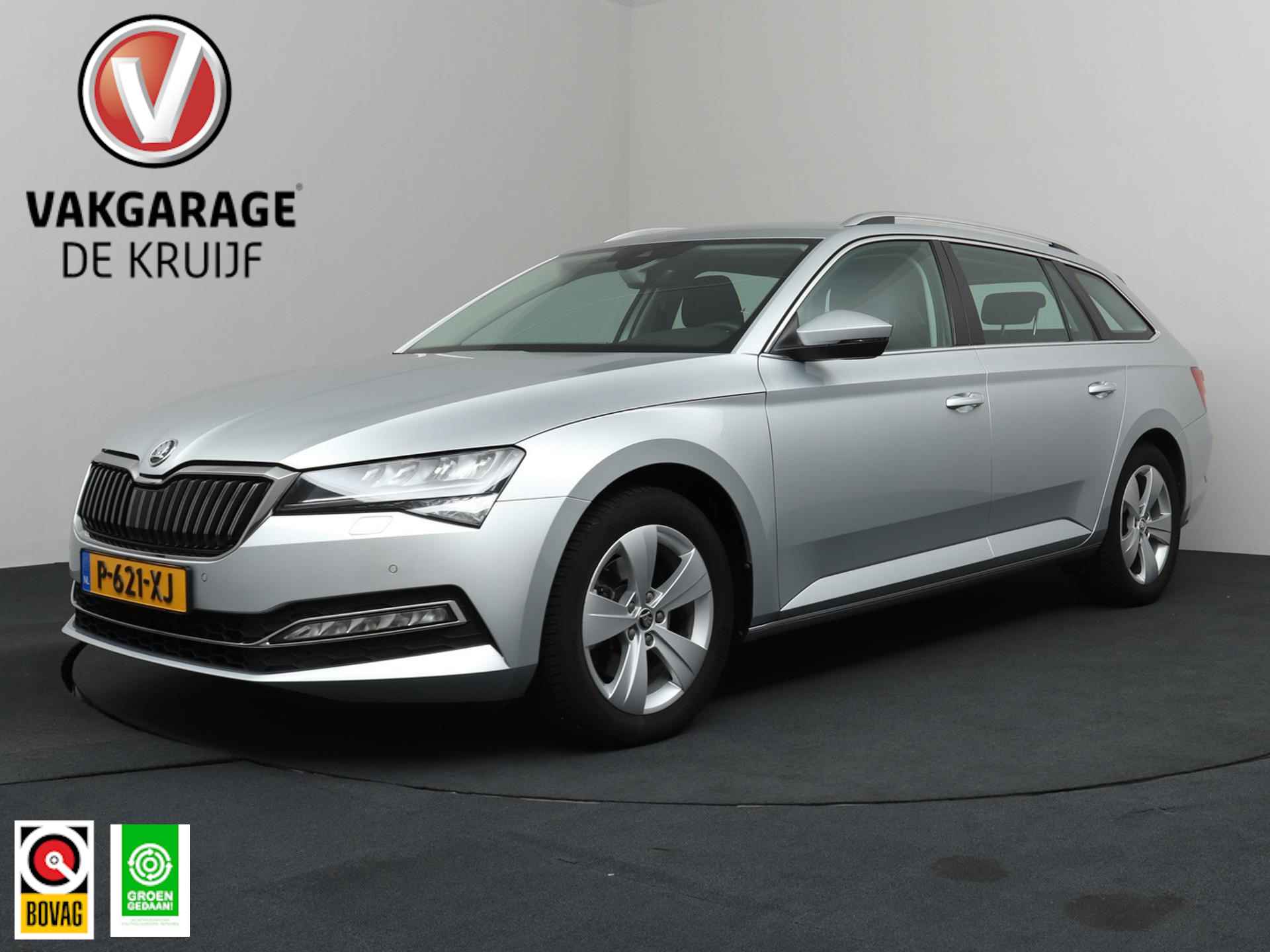 Skoda Superb Combi 1.5 TSI ACT Business Edition Plus Automaat | Navigatie | Camera | Trekhaak - 1/34