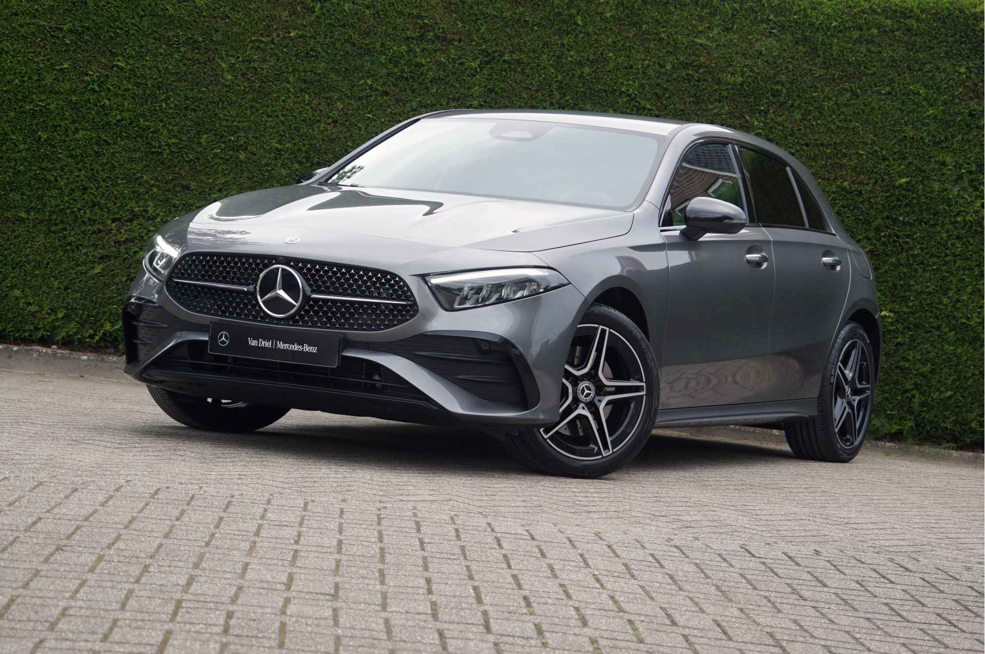 Mercedes-Benz A-Klasse A 250 e AMG Line Night Facelift | Trekhaak Keyless-Go Sfeerverlichting - 20/49