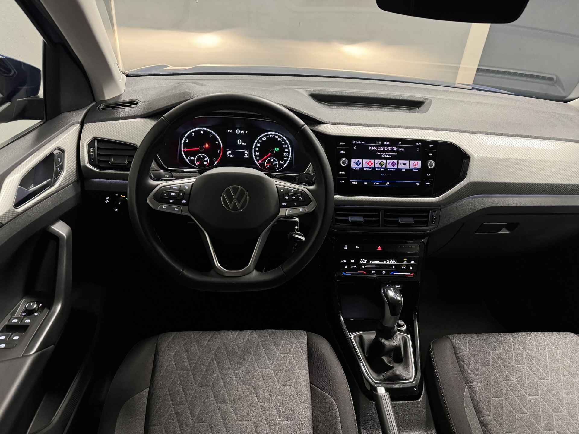 Volkswagen T-Cross 1.0 TSI MOVE Stoelverwarming/Camera/Navigatie - 12/28