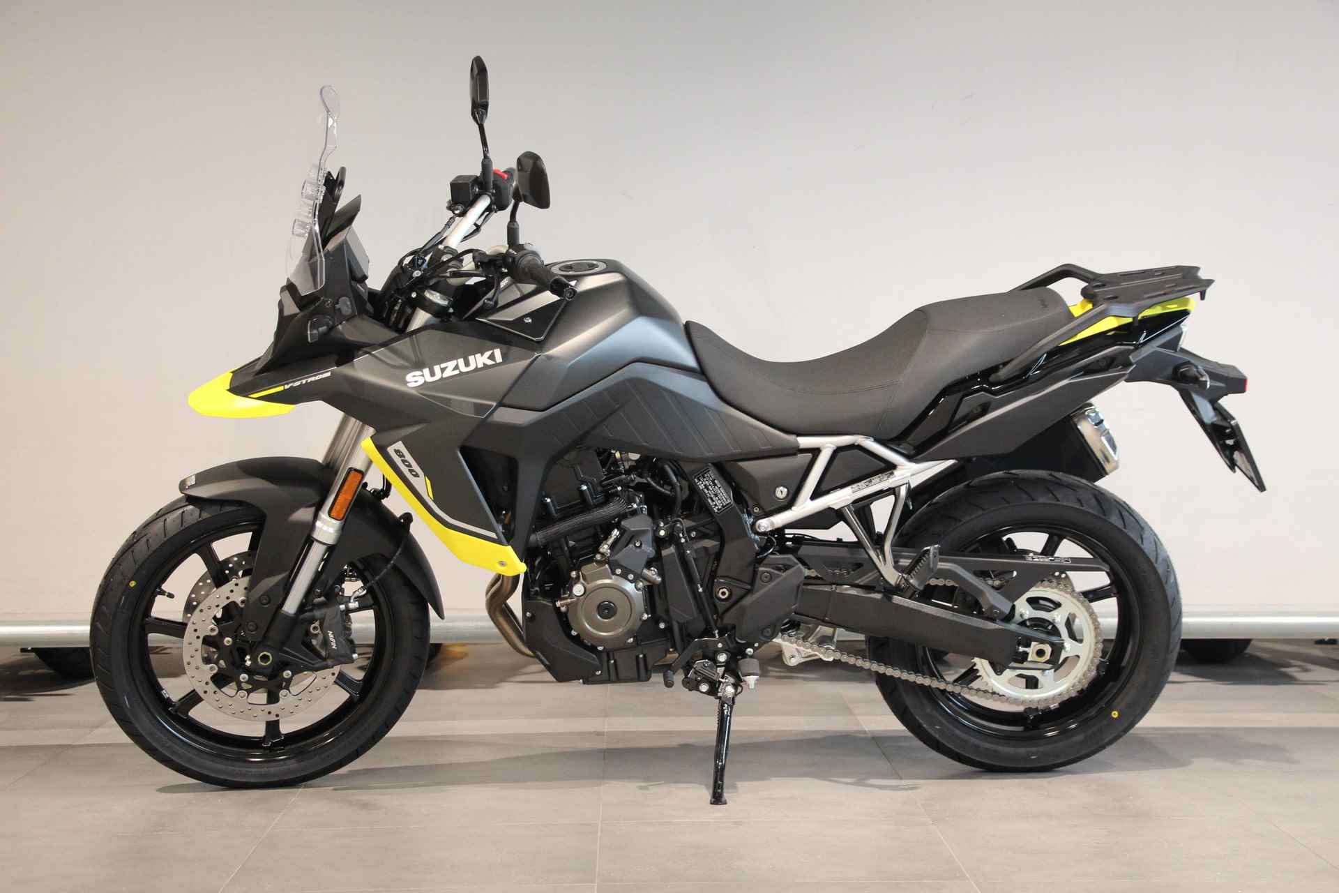 Suzuki V-STROM 800 - 5/13