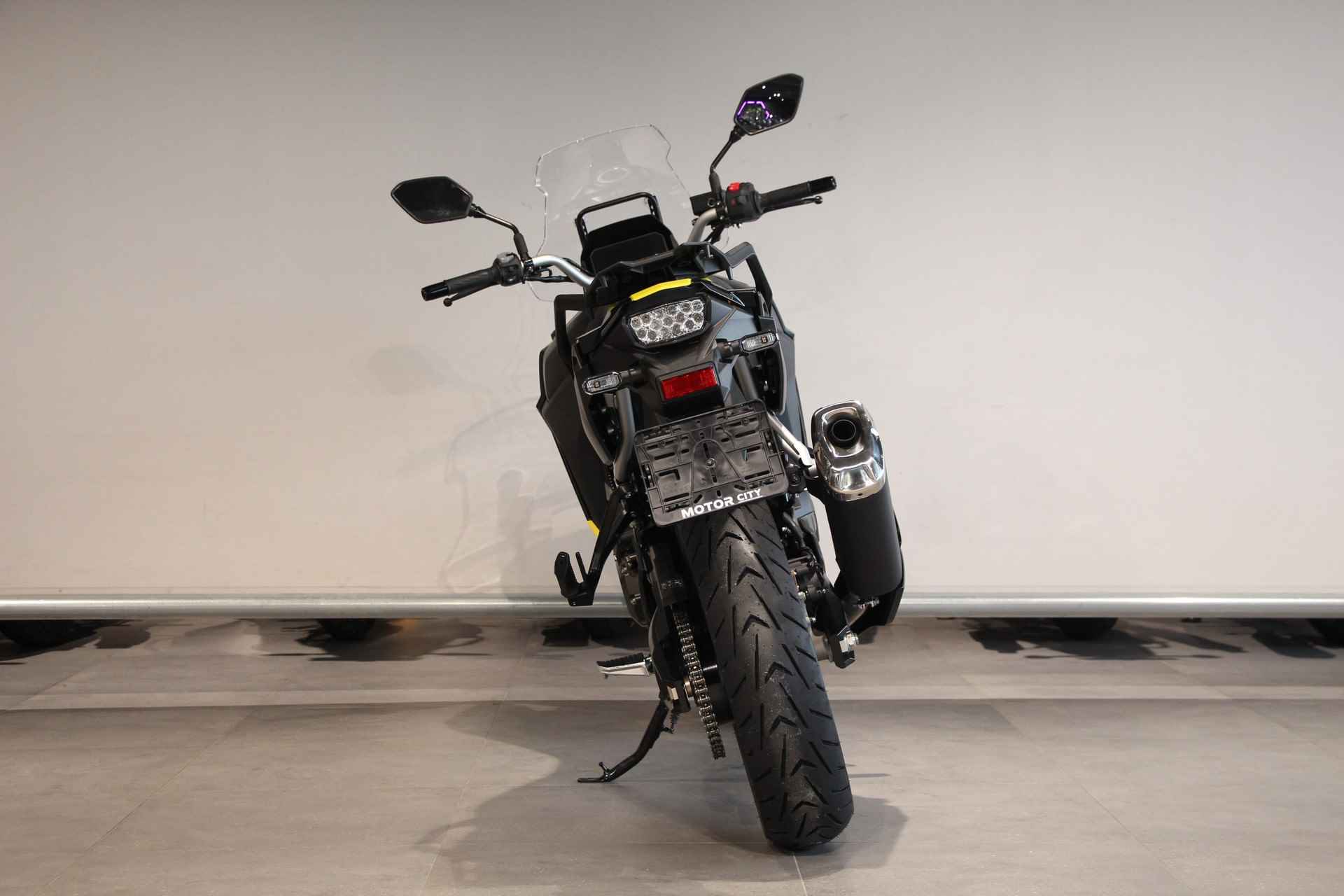 Suzuki V-STROM 800 - 7/13