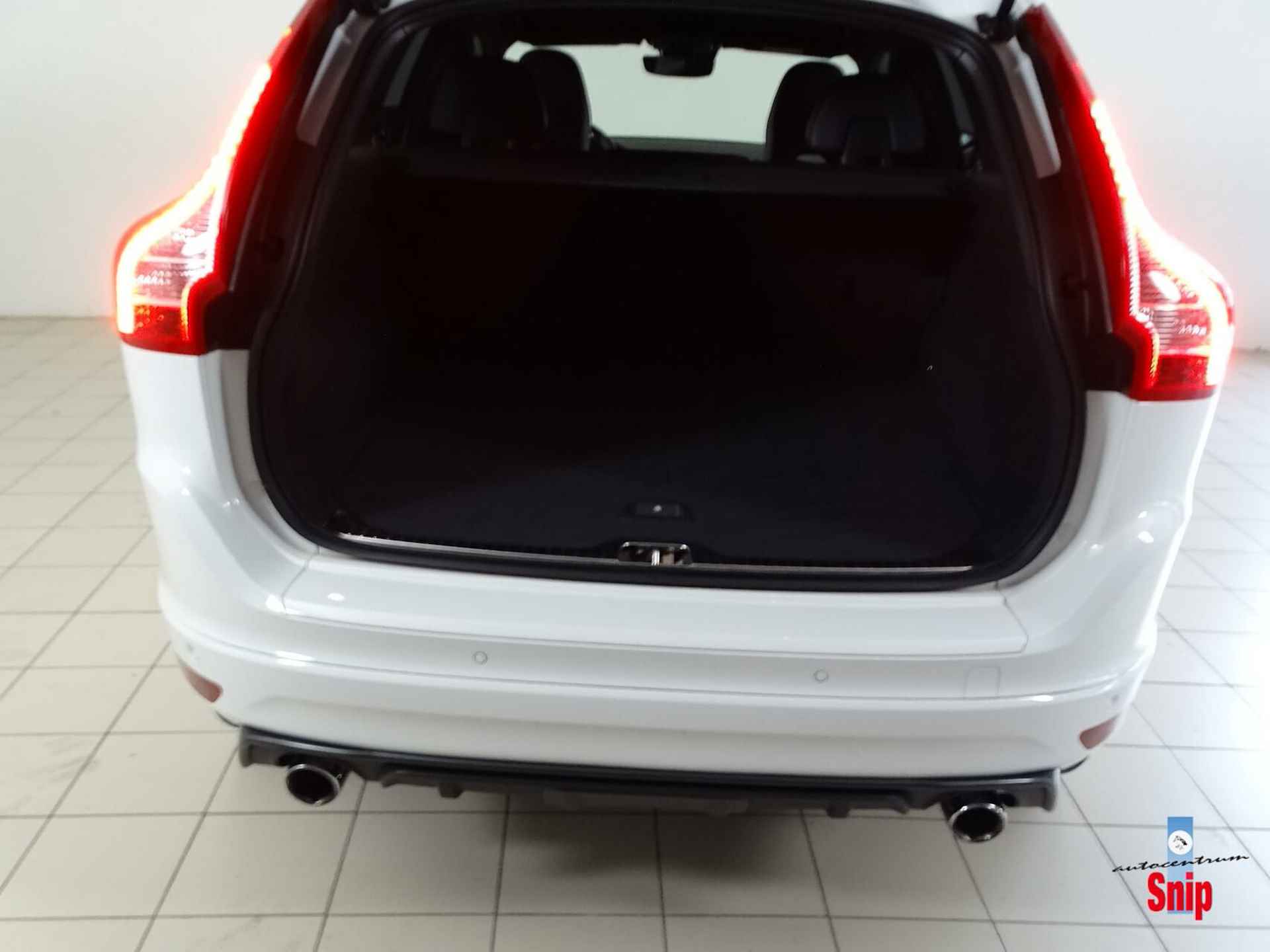 Volvo XC60 2.0 T5 R-Design Automaat. - 26/31