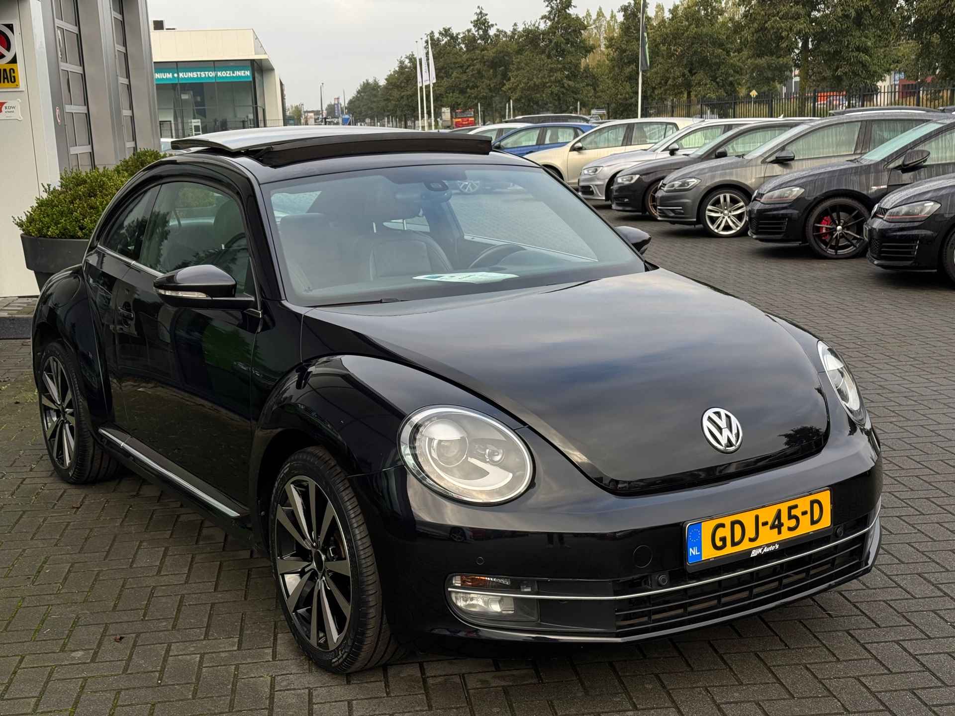 Volkswagen Beetle 1.2 TSI Design * Panoramadak * Xenon * Navigatie * Leder - 37/56