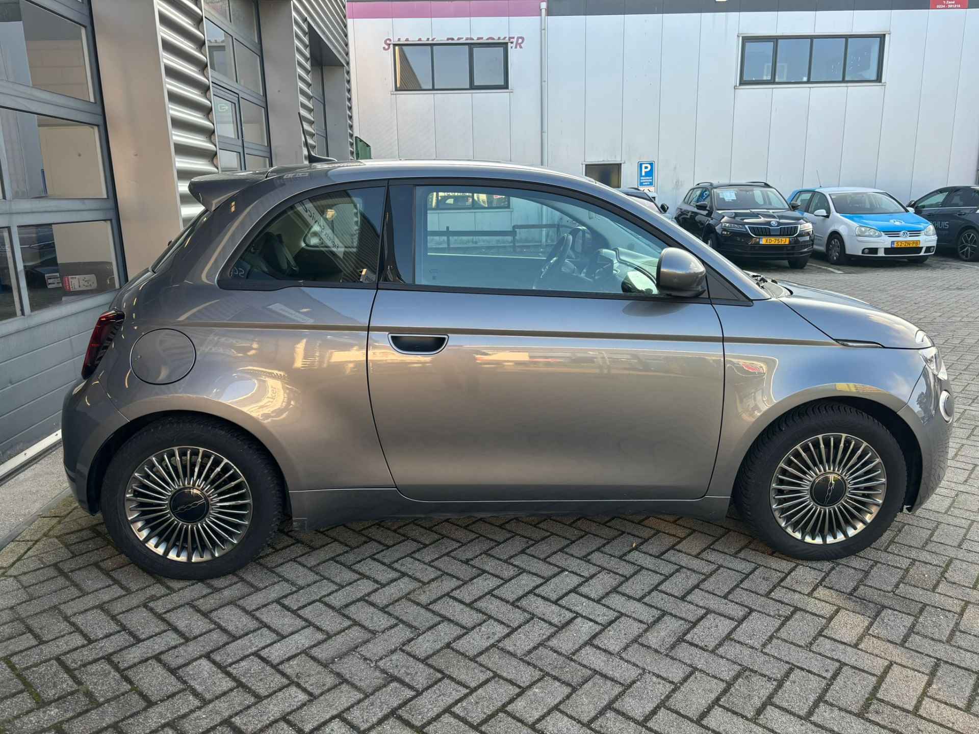 Fiat 500 Icon 42 kWh | € 12950 na aftrek subsidie | Full LED | achteruitrij camera | - 6/32