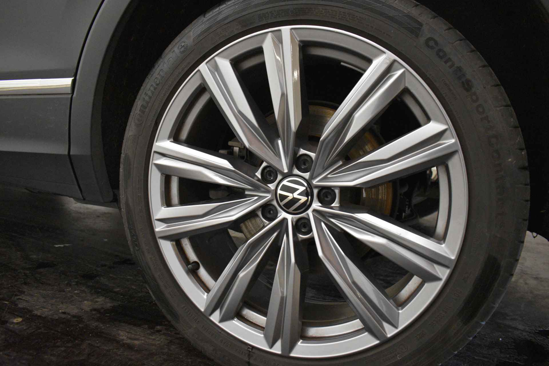 Volkswagen Tiguan 245PK Elegance Disc pro Navi EL Trekh+aKlep Pano 360ºCamera Head-Up 20" Virtual - 9/50