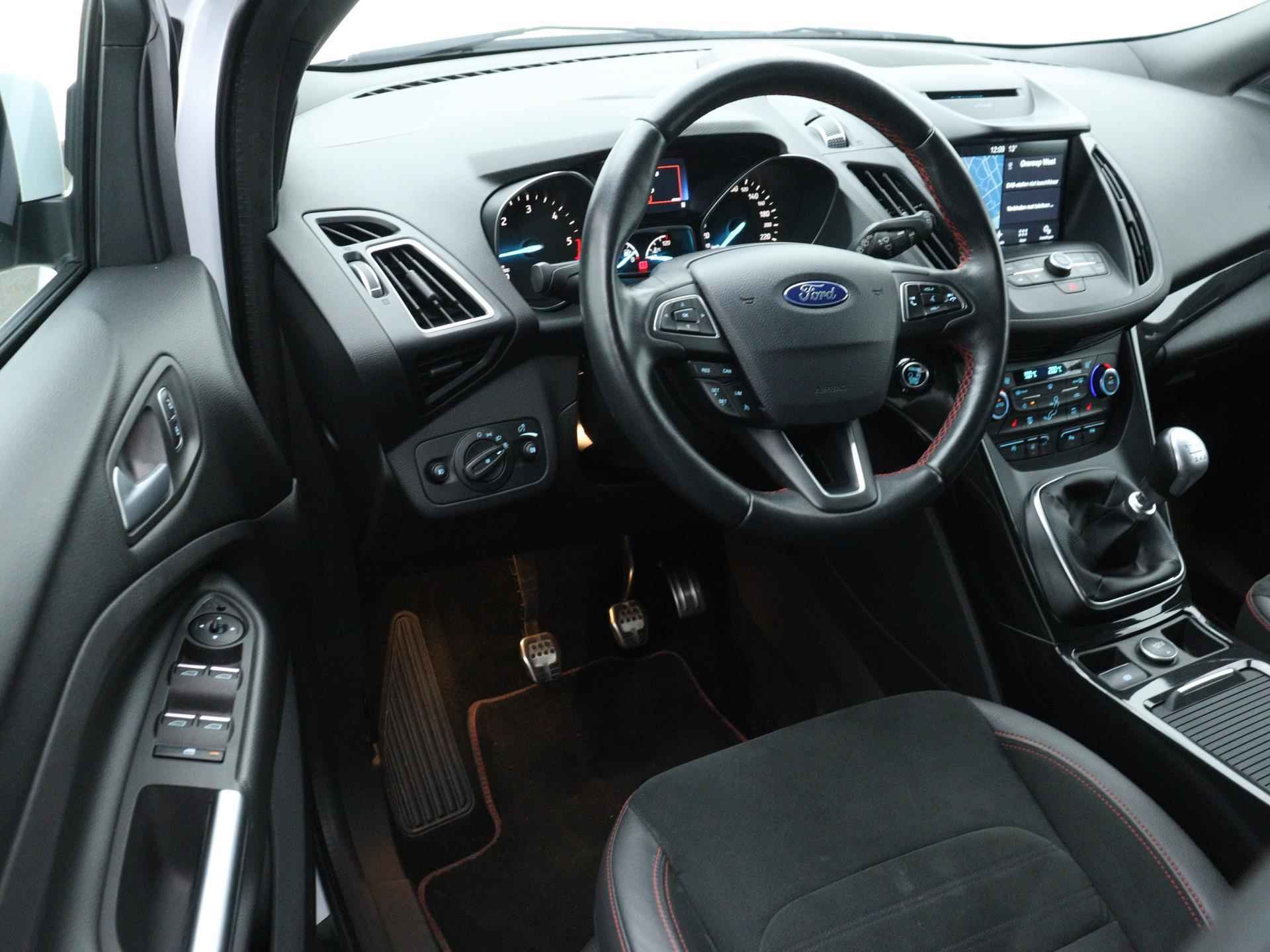 Ford Kuga 1.5 TDCi ST-Line | Navigatie | Winter pakket | - 5/21