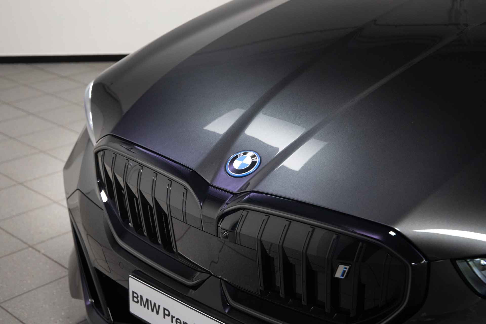 BMW i5 Touring eDrive40 M Sport Edition M Sportpakket Pro - Beschikbaar vanaf: September 2024 - 10/16