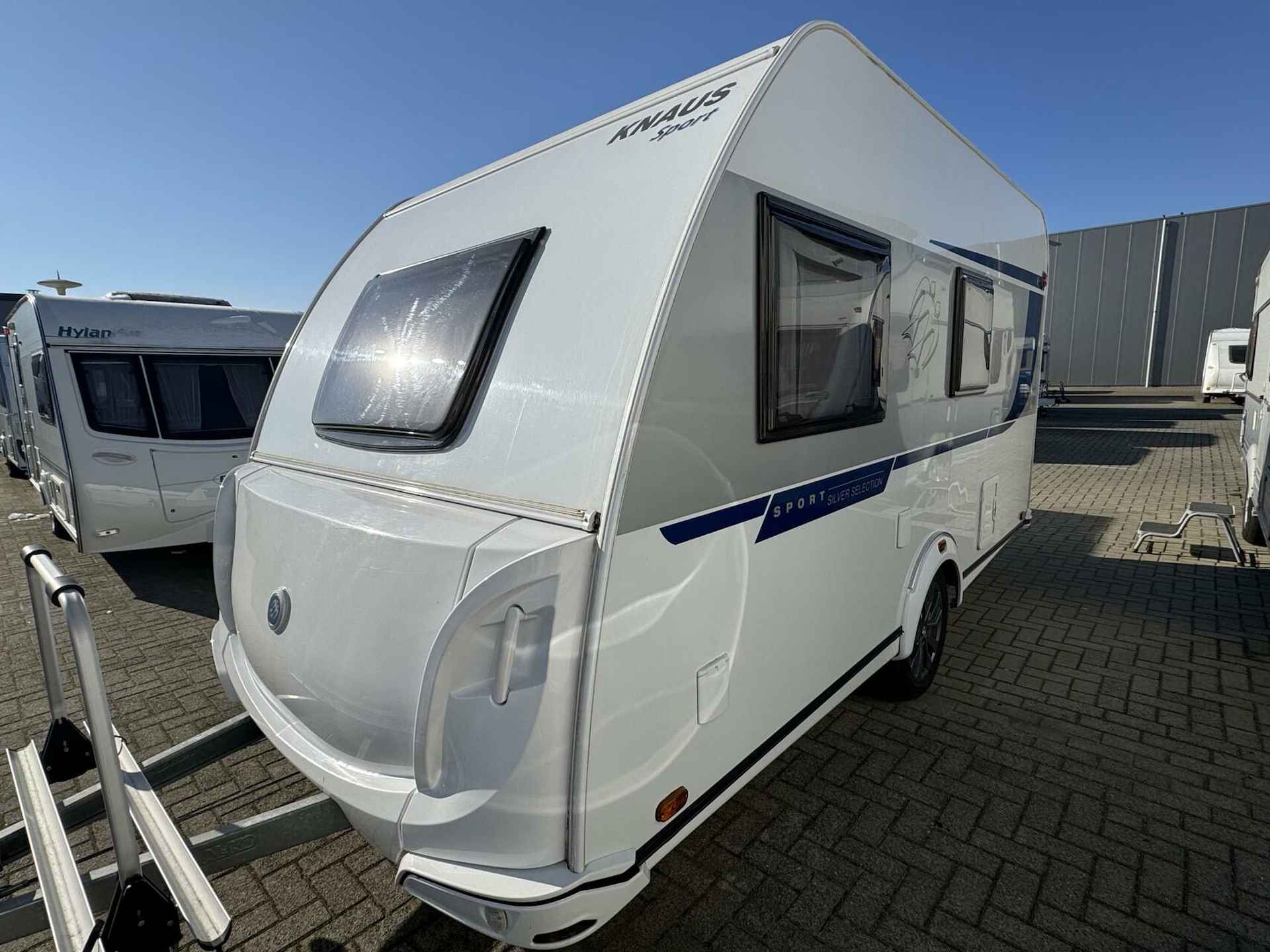 Knaus SPORT SILVER 400 LK, STAPELBED,FIETSENDR, VOORTENT - 6/26