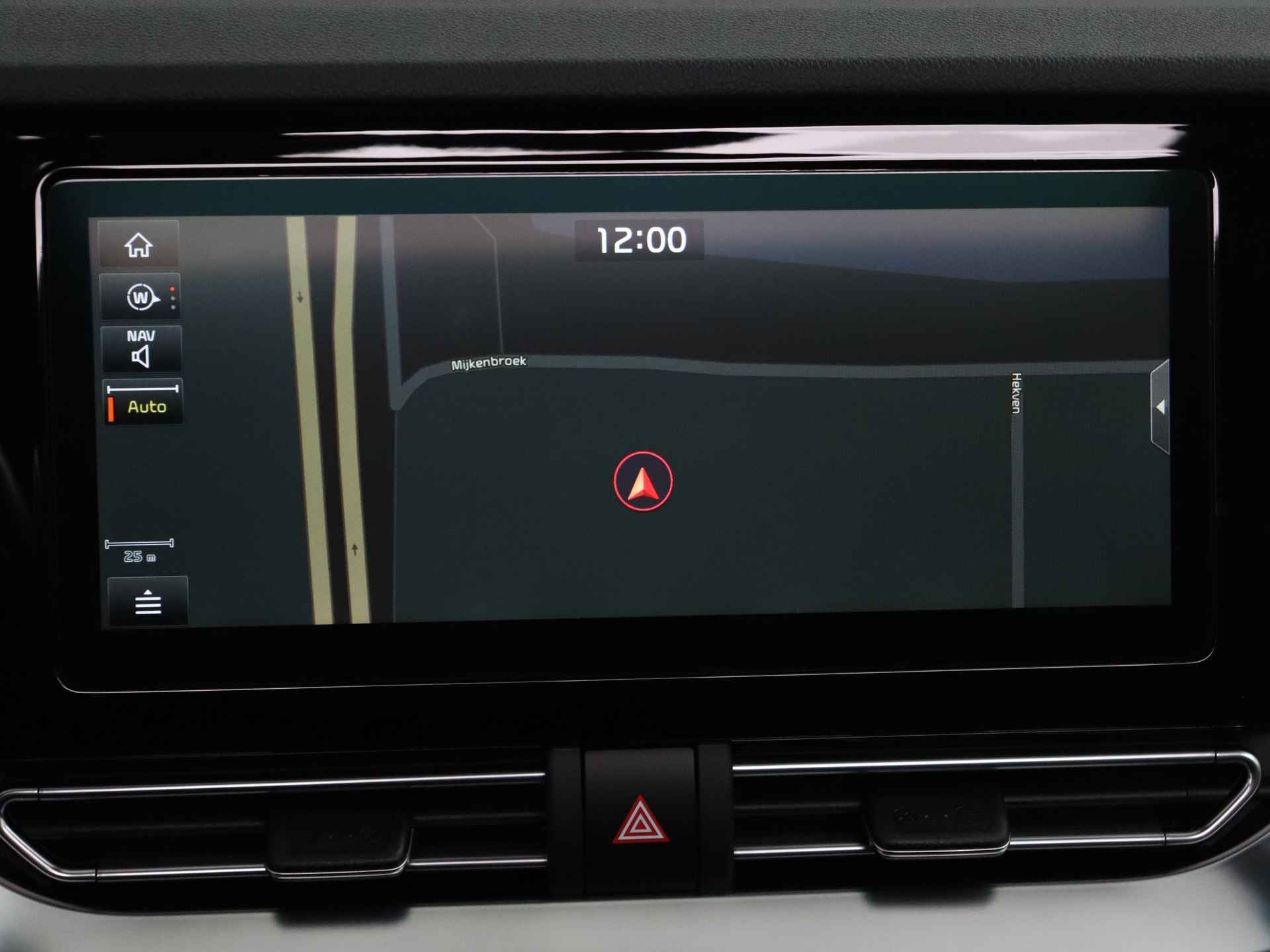 Kia Niro 1.6 GDi Hybrid ExecutiveLine Draadloos laden, Apple carplay - 19/28