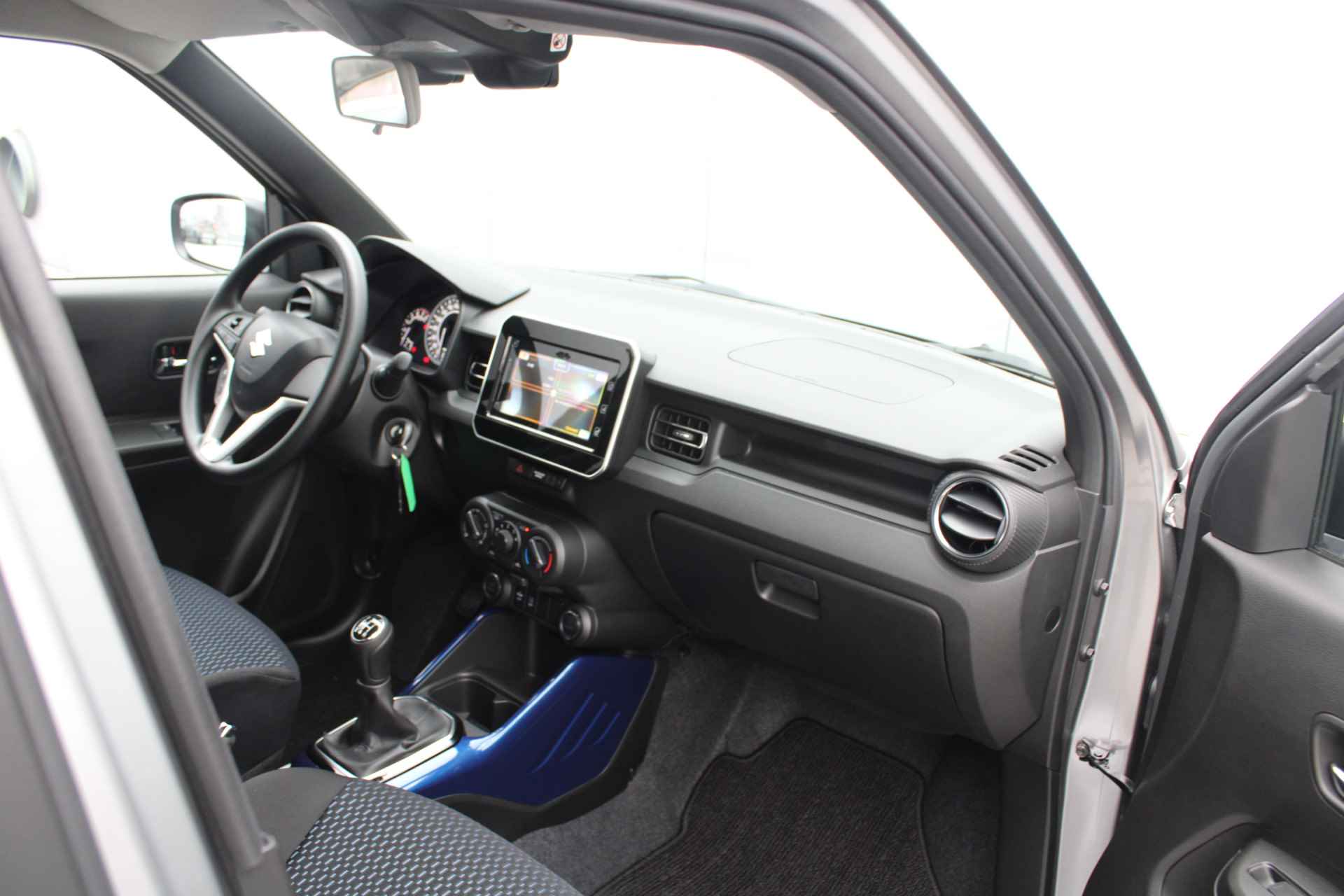 Suzuki Ignis 1.2 Smart Hybrid Select 6 JAAR GARANTIE! Airco, Achteruitrijcamera, DAB+, Voorstoelen Verwarmd - 24/44